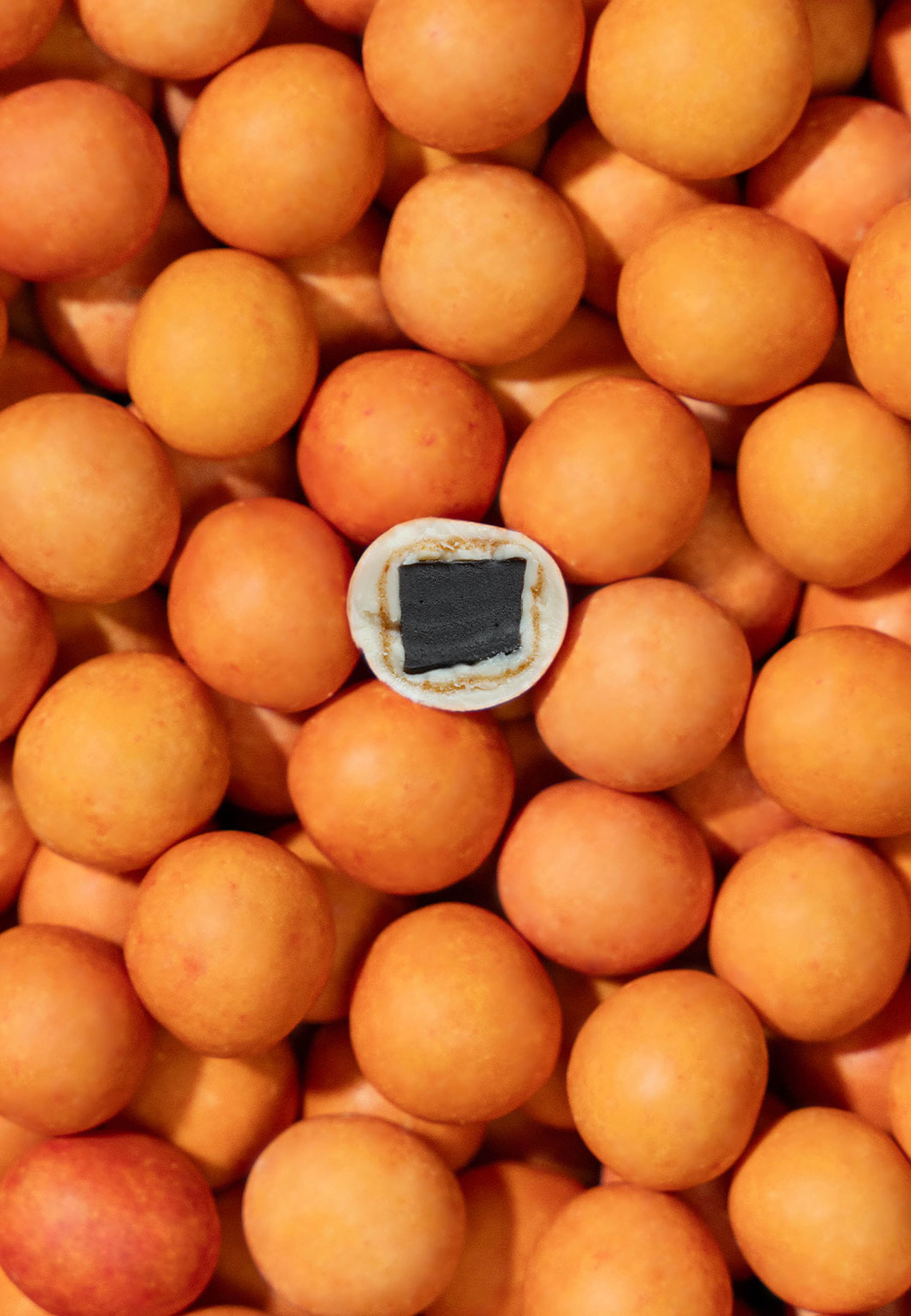 Regular Peaches, från Lakrids by Bülow, i färgen Regular Peaches. Klicka för att öppna bilden i stort format