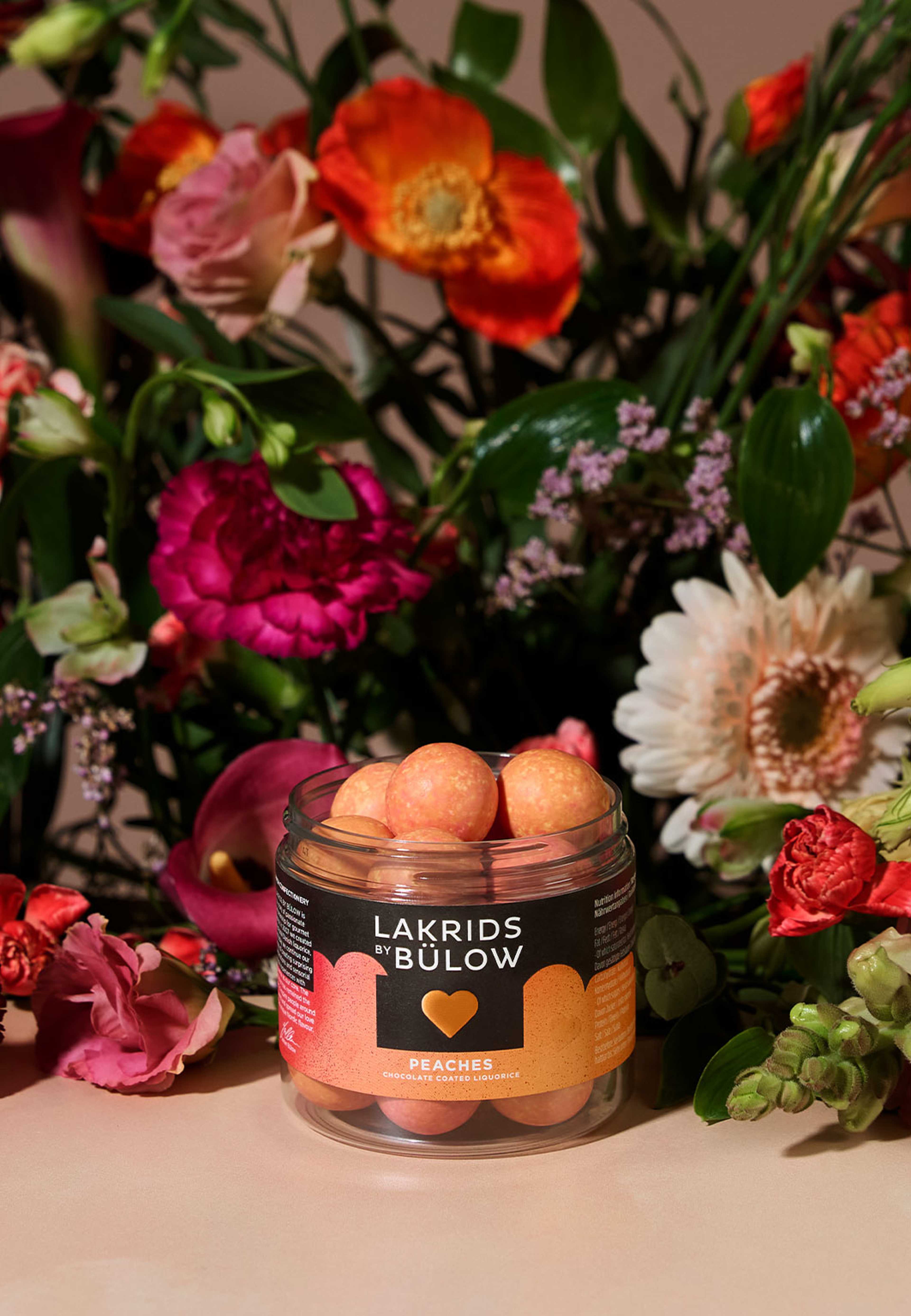 Small Peaches, från Lakrids by Bülow, i färgen Small Peaches. Klicka för att öppna bilden i stort format