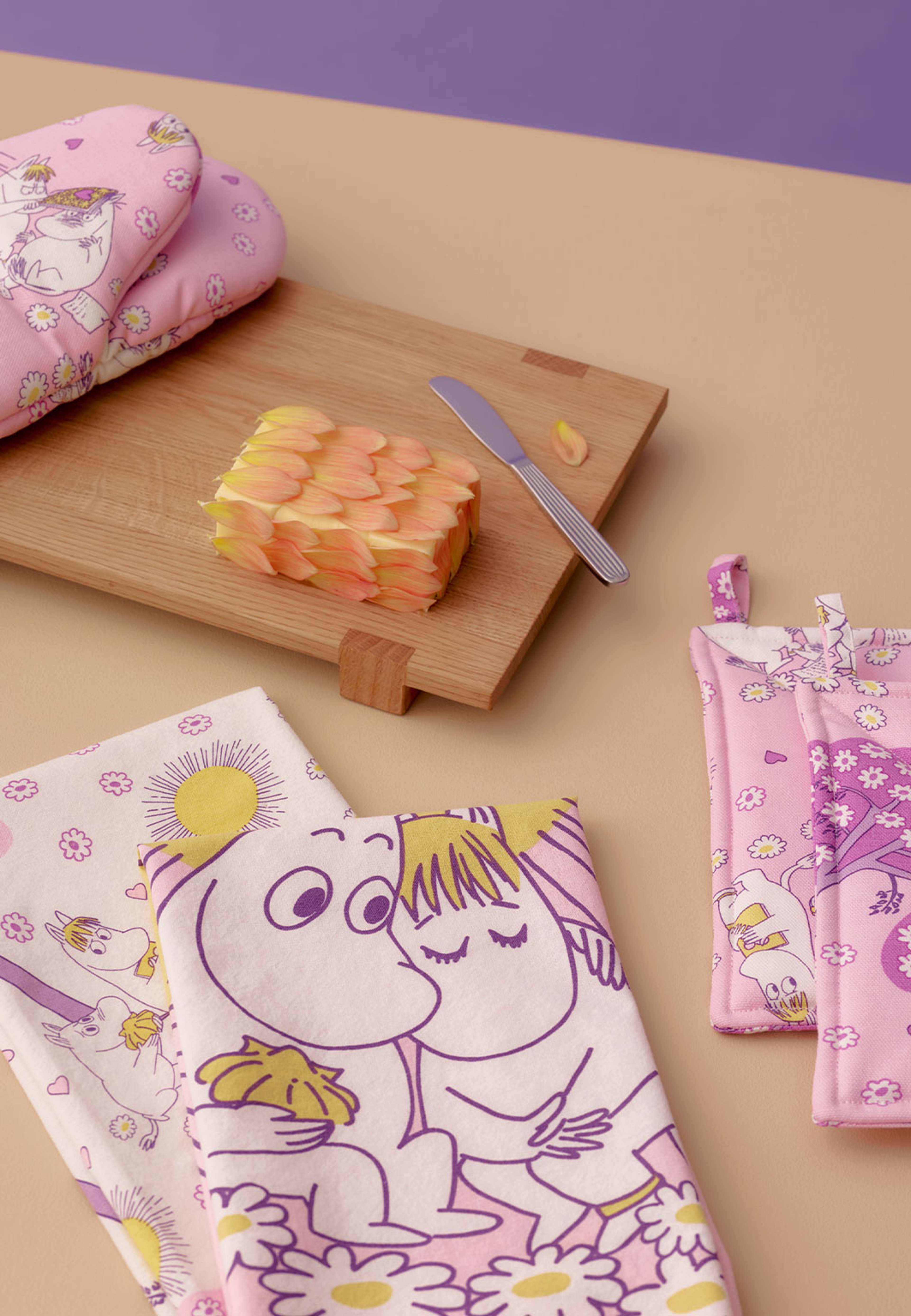 Mumin kökshandduk set 50x70 Förälskade GOTS, från Arabia, i färgen Rosa. Klicka för att öppna bilden i stort format