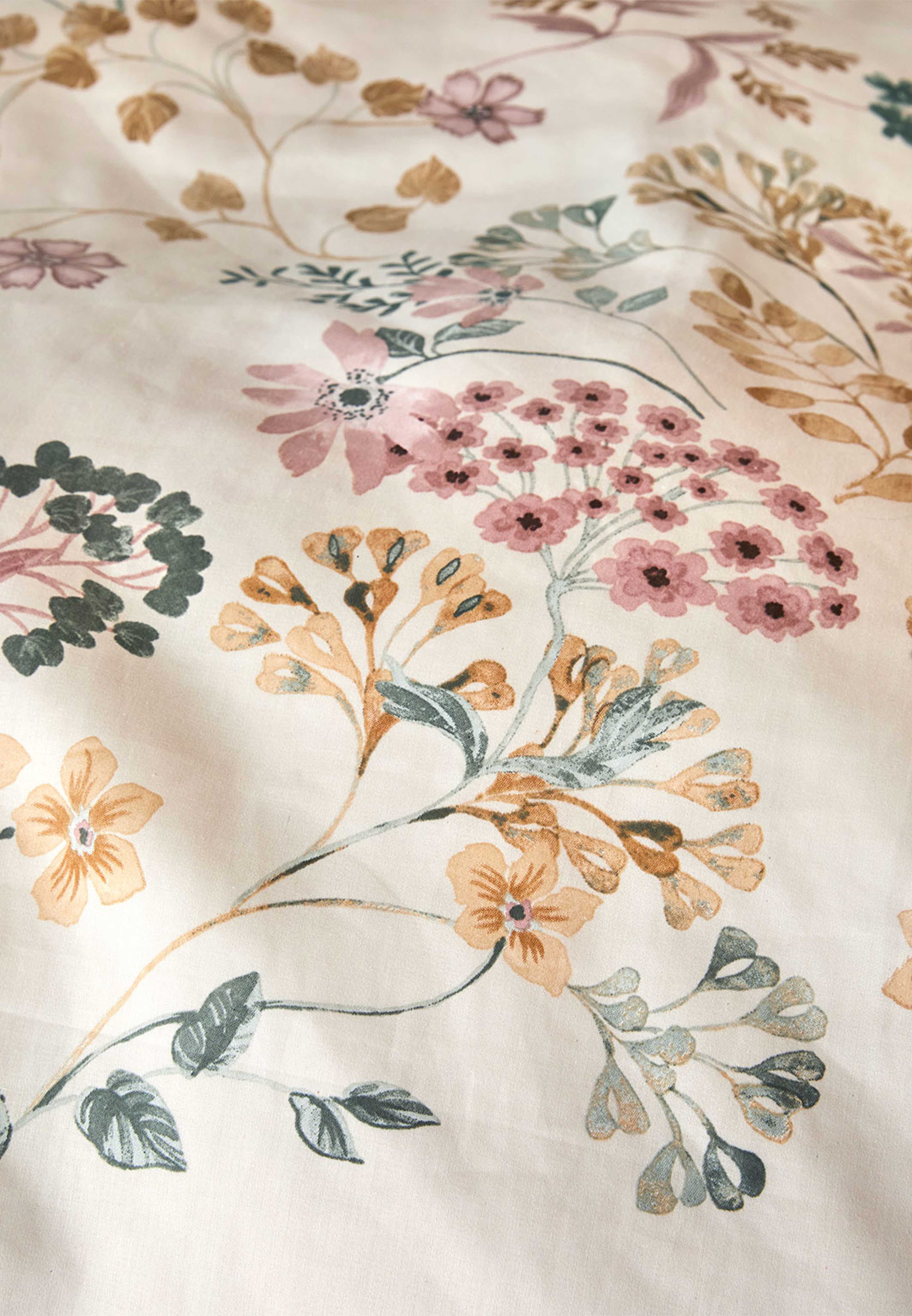 Wera satin bäddset 150x210 cm, från Høie of Scandinavia, i färgen Varm Rosa. Klicka för att öppna bilden i stort format