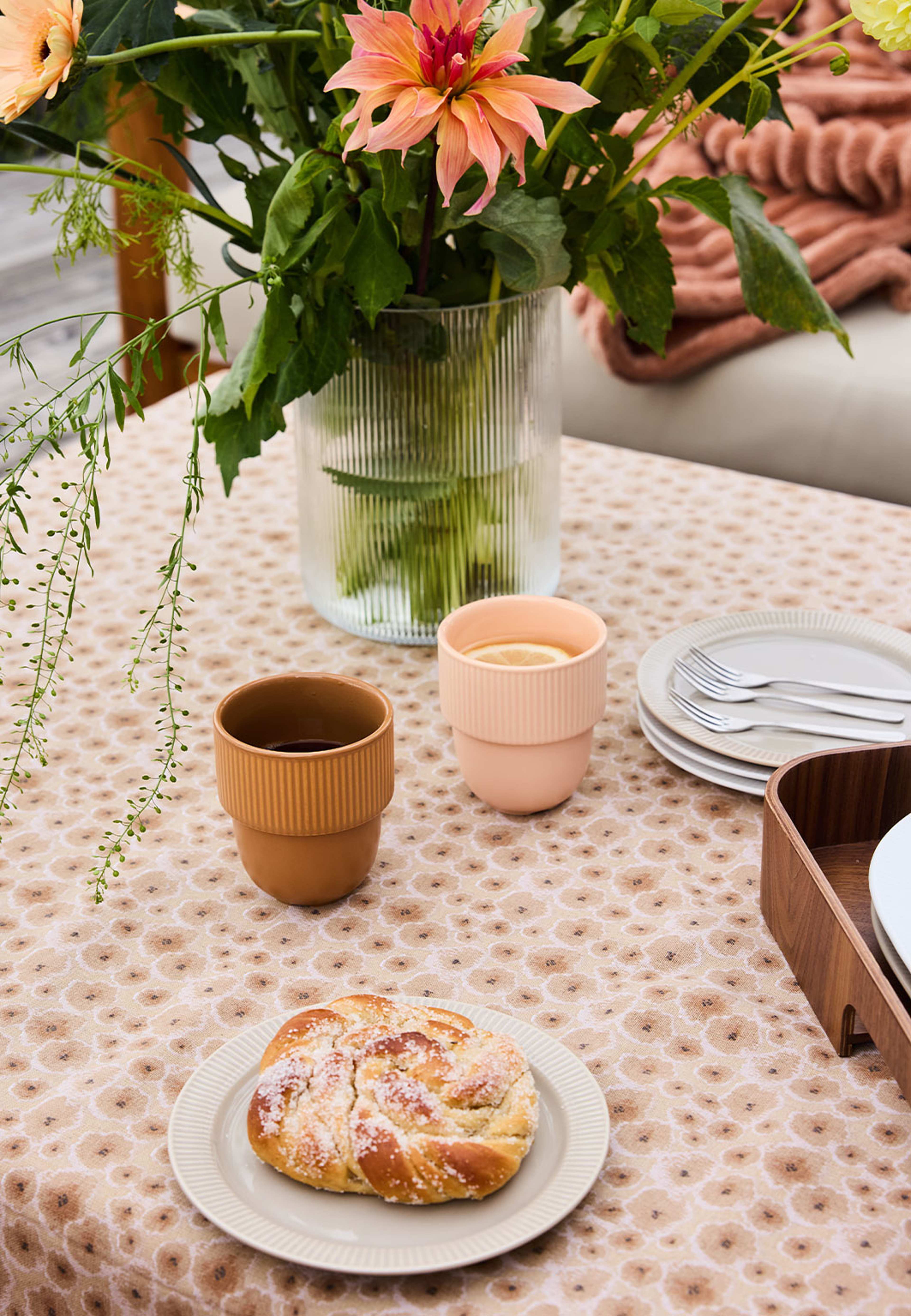 Inka kopp, från Sagaform, i färgen Rosa Pantone 489c. Klicka för att öppna bilden i stort format