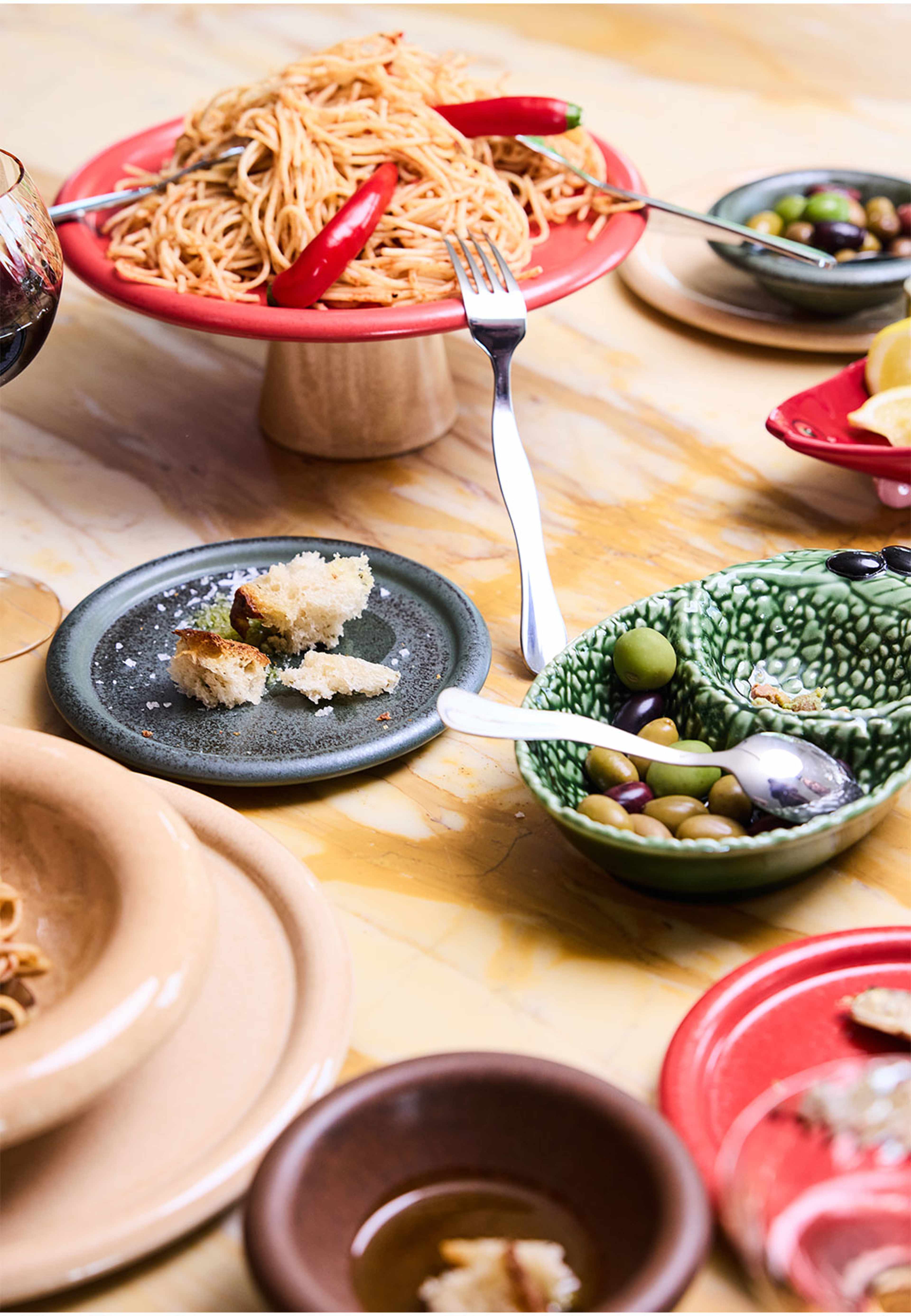 Kakfat Porto, från Byon, i färgen Röd/Beige. Klicka för att öppna bilden i stort format