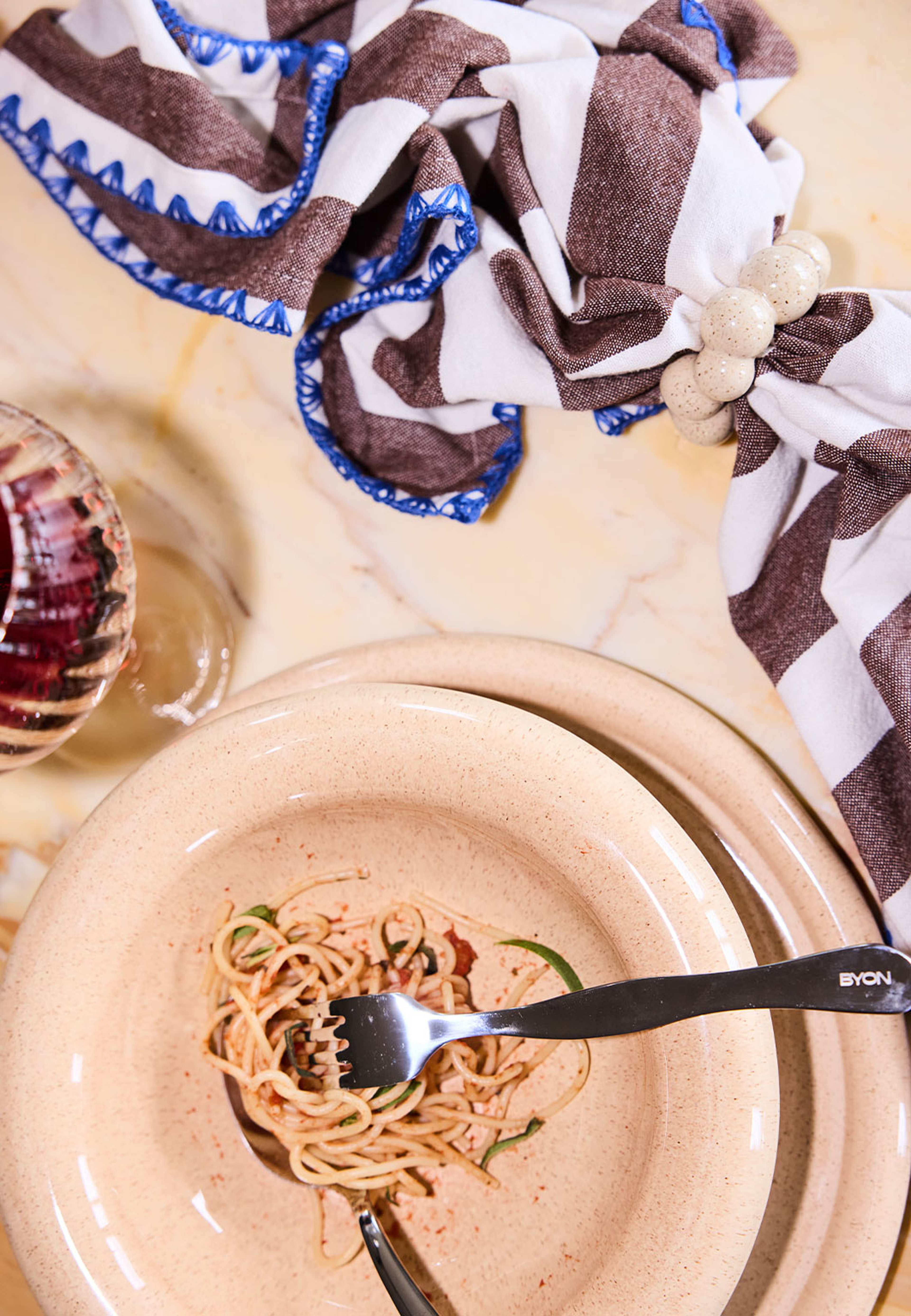 Servett Bubba oyster, 2-pack, från Byon, i färgen Brun. Klicka för att öppna bilden i stort format