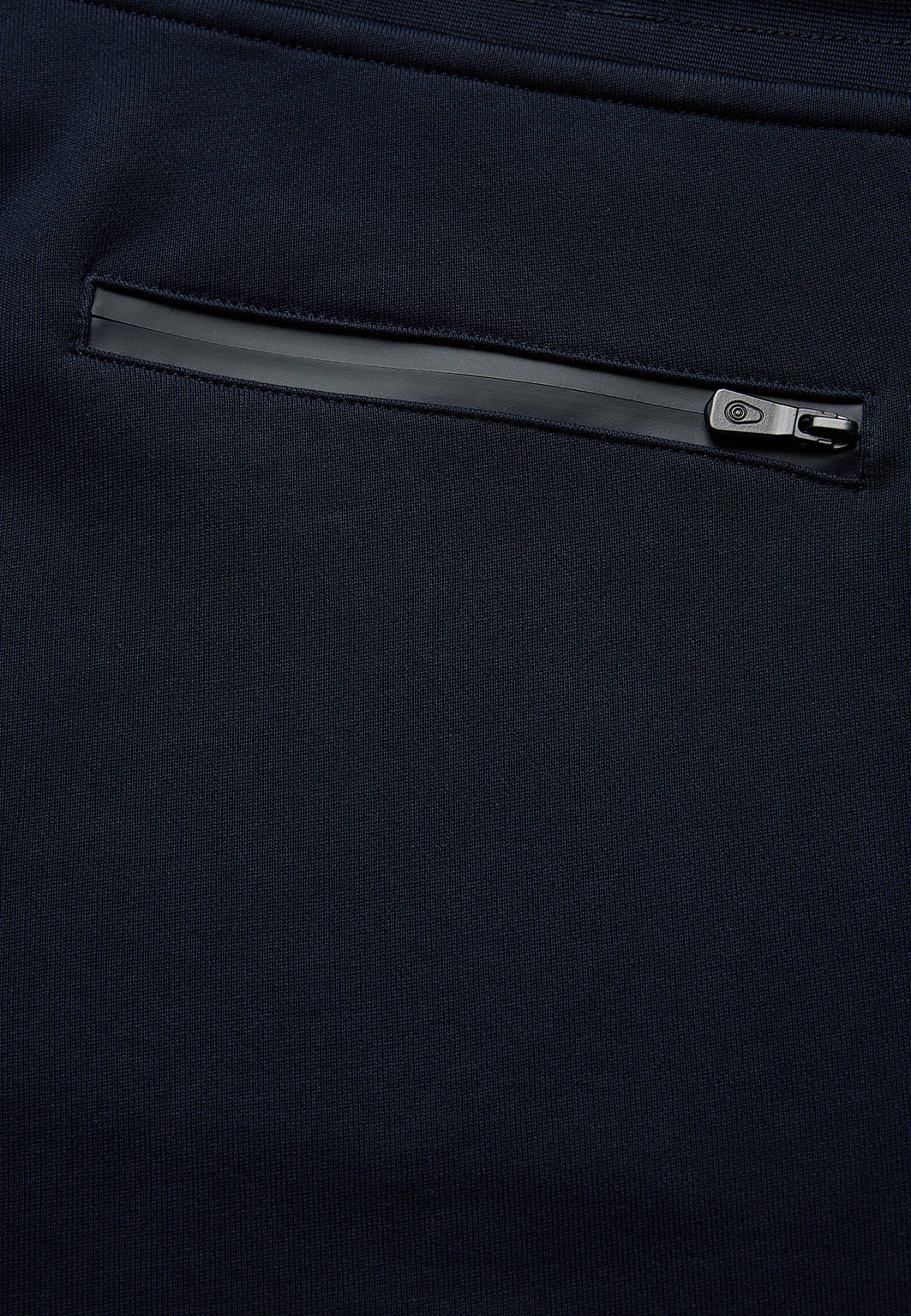 Bowman Monochrome Shorts, från Sail Racing, i färgen Dark Navy. Klicka för att öppna bilden i stort format