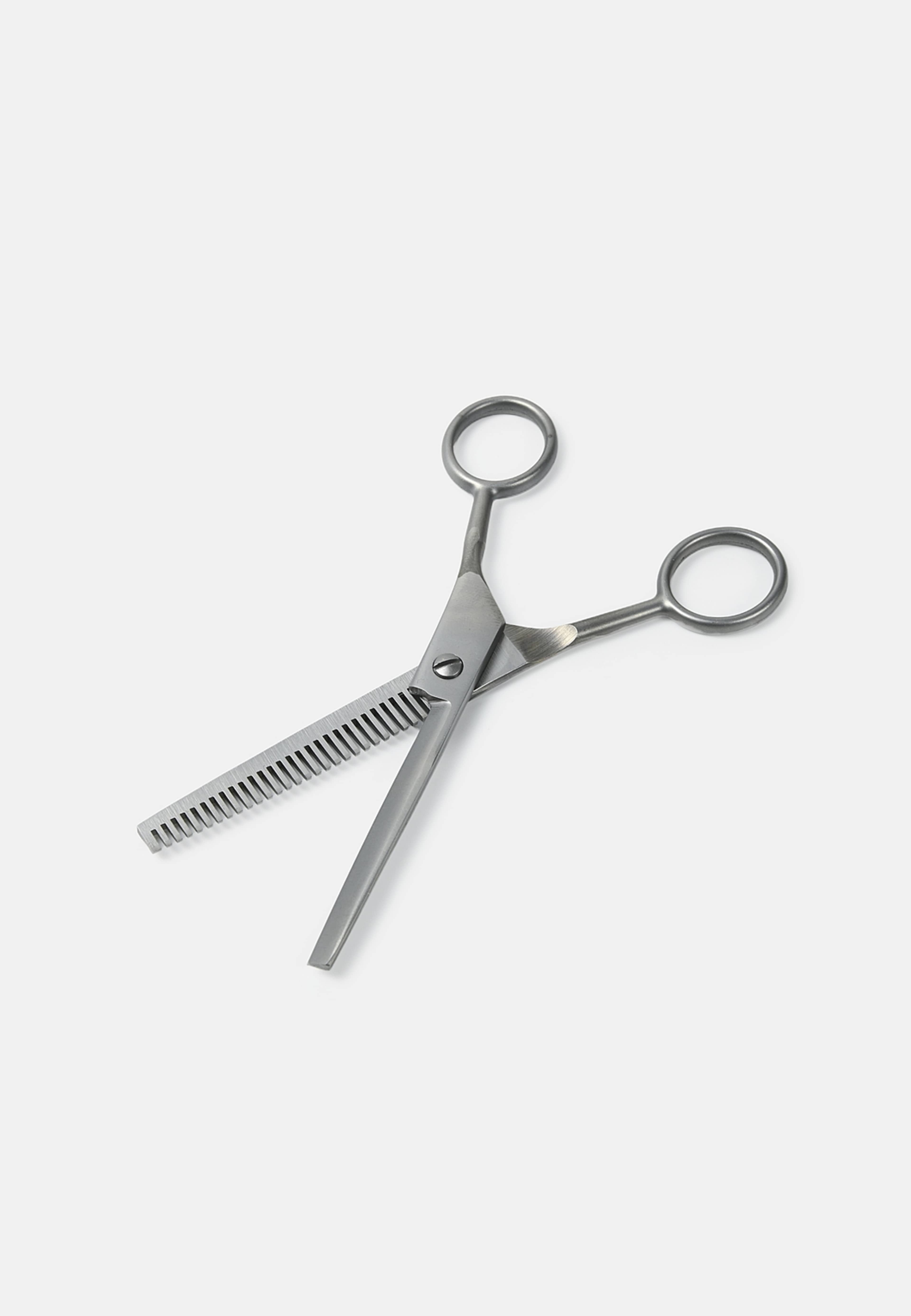 Thinning Shears, från Å BEAUTY. Klicka för att öppna bilden i stort format