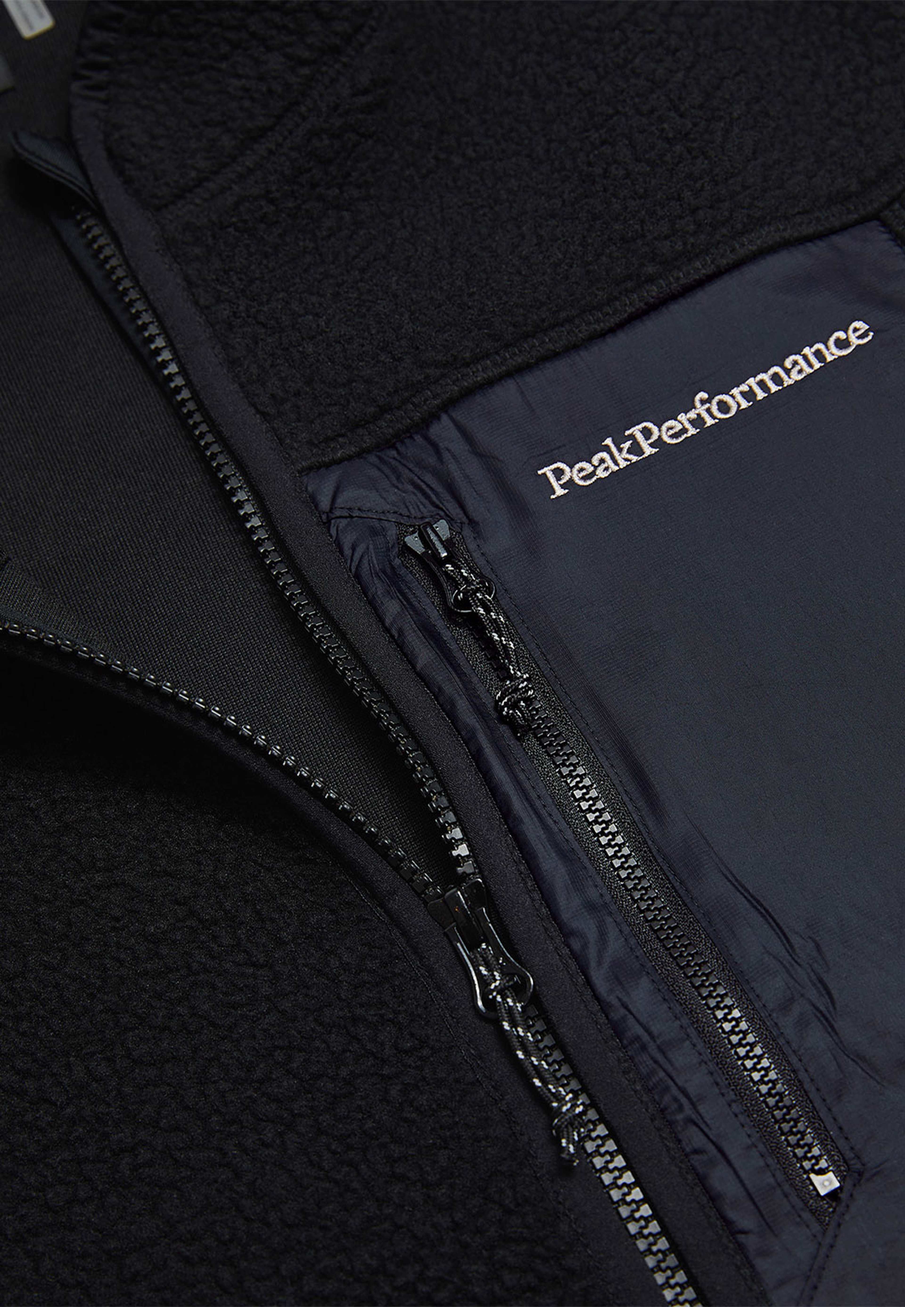 NatureRush Pile Vest, från Peak Performance, i färgen Black. Klicka för att öppna bilden i stort format
