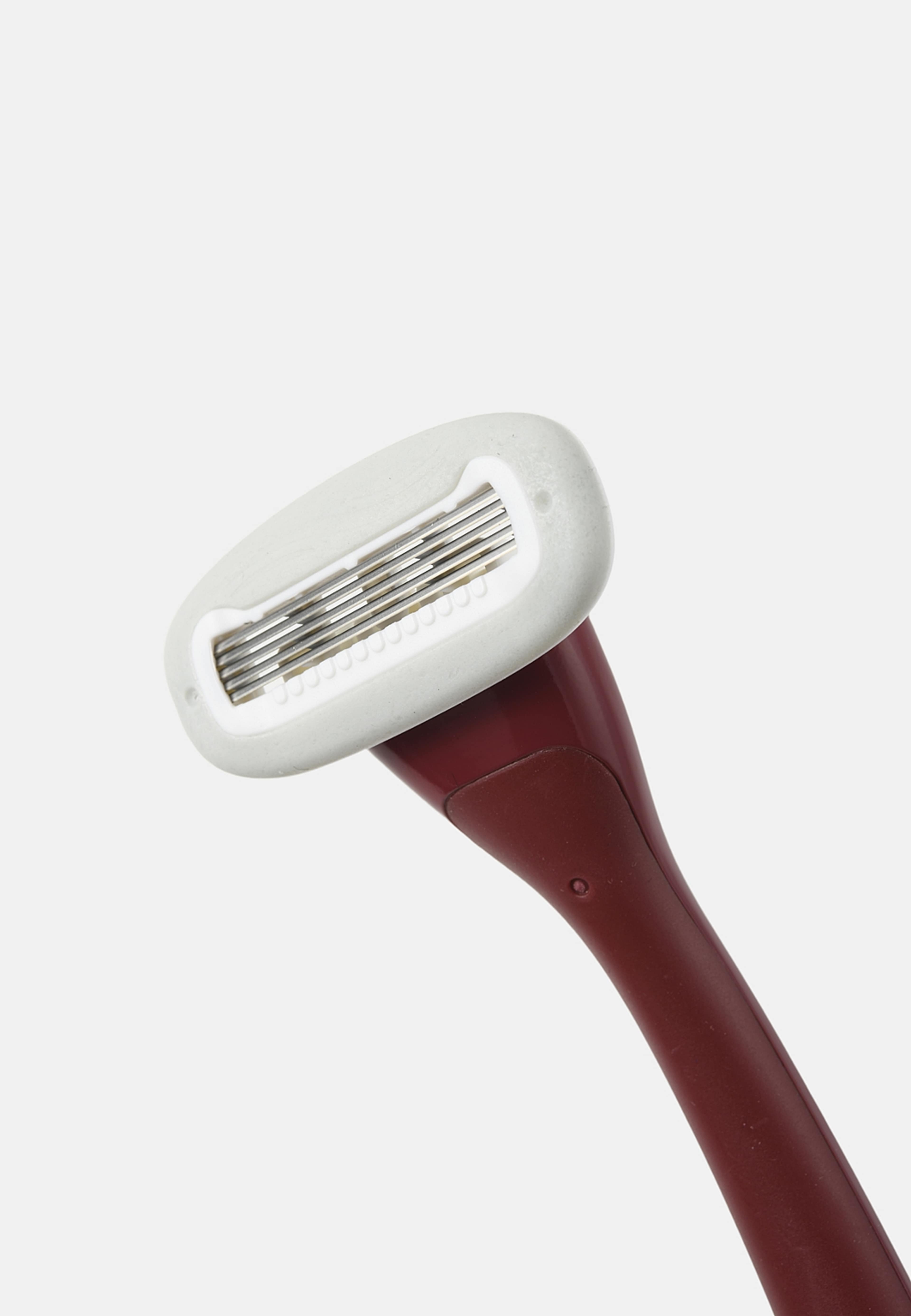 Soft Shave Razor Set, från Å BEAUTY, i färgen Dk Red. Klicka för att öppna bilden i stort format