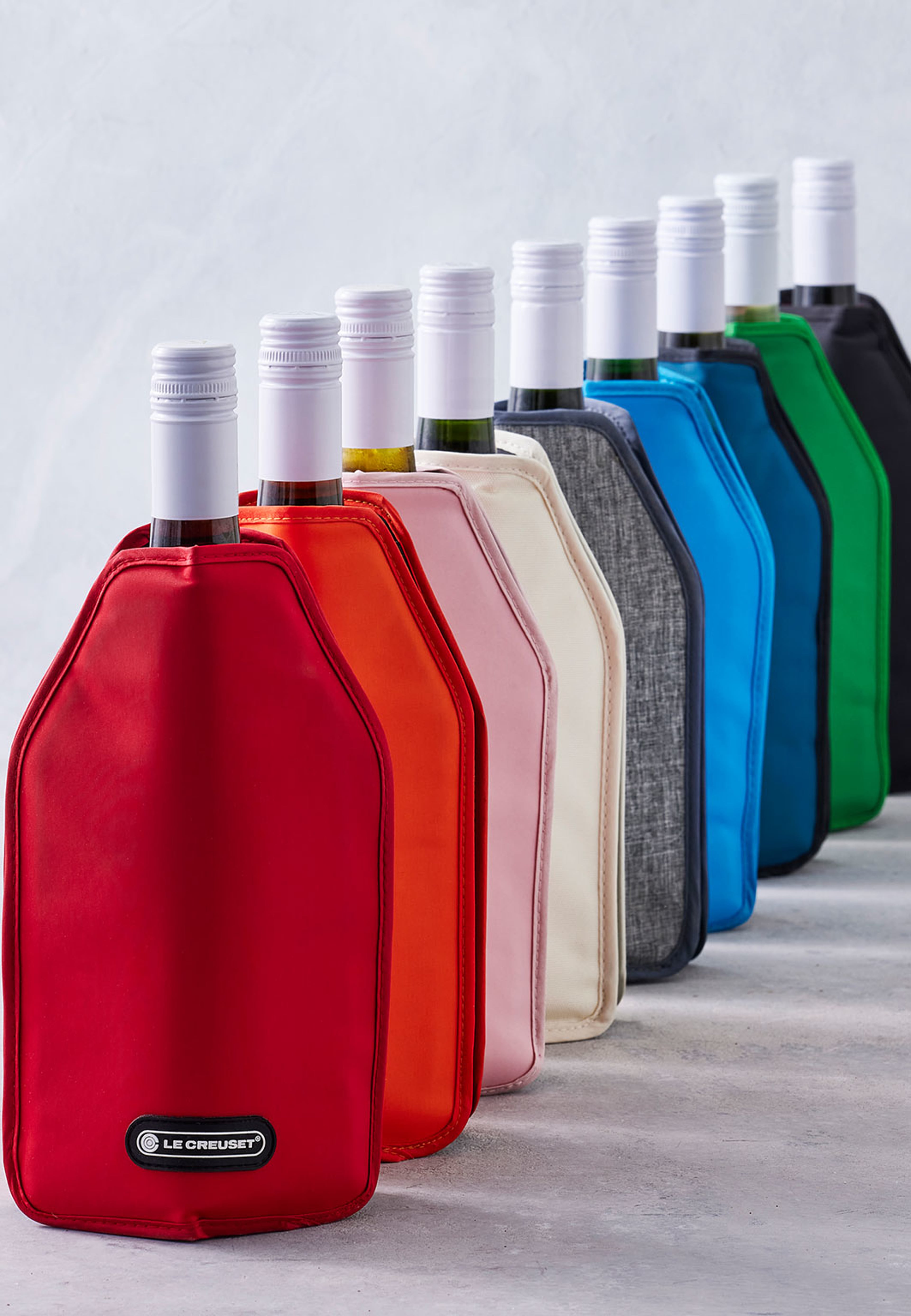 WA-126 vinkylare Bleu Riviera, från Le Creuset, i färgen Bleu Riviera. Klicka för att öppna bilden i stort format