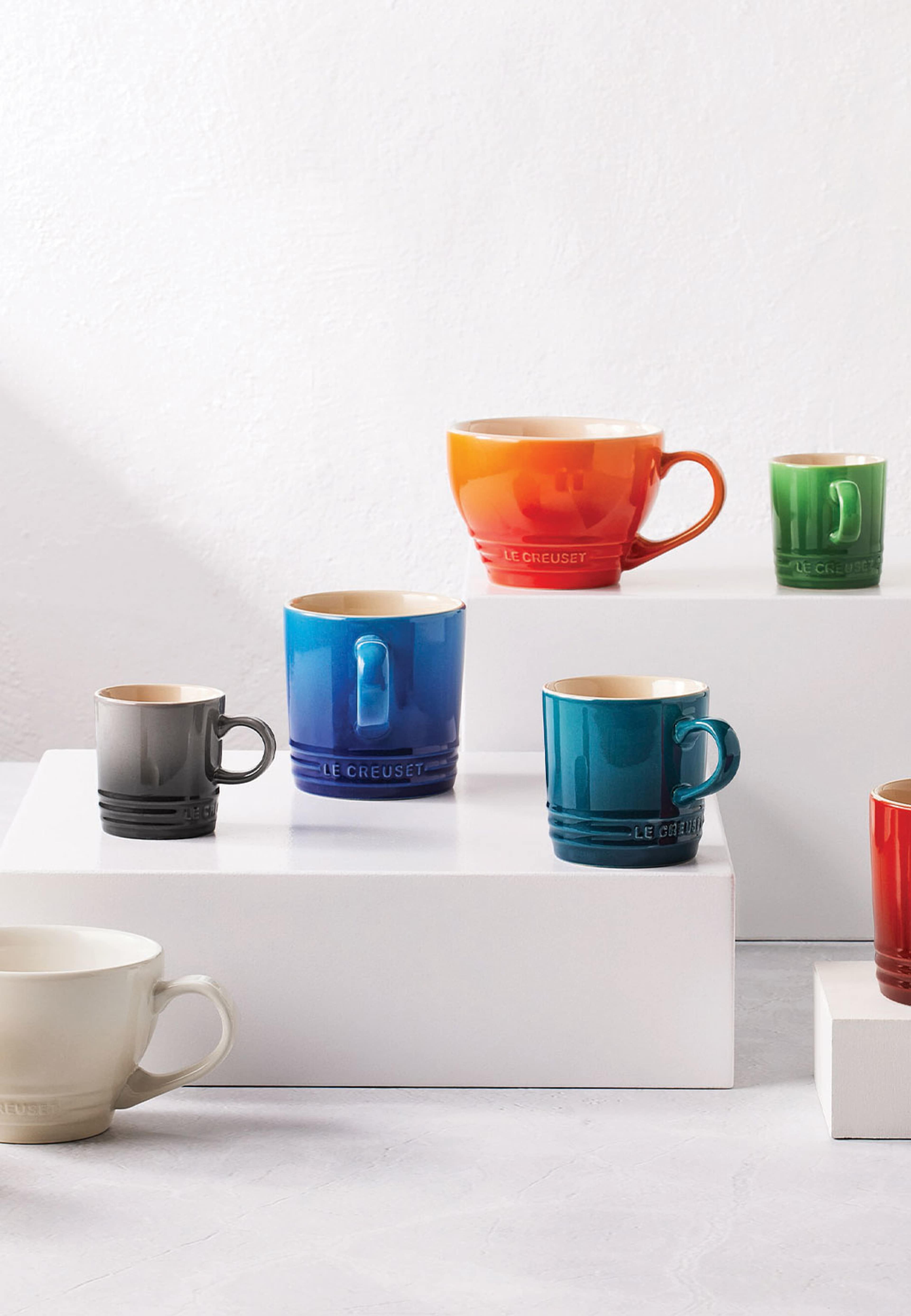 Signature stengods jumbokopp 400ml Bleu Riviera, från Le Creuset, i färgen Bleu Riviera. Klicka för att öppna bilden i stort format