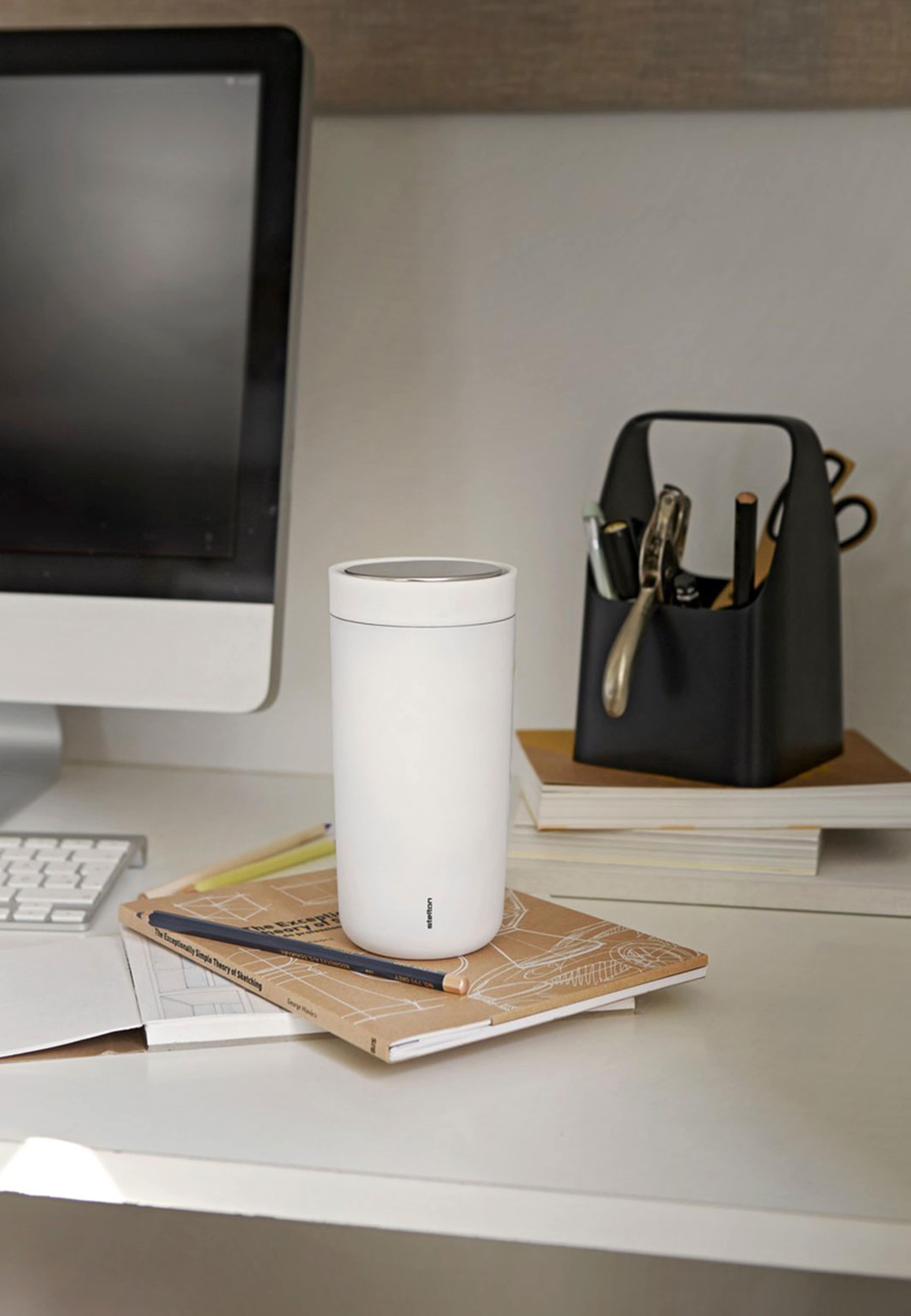 To Go Click termosmugg 0.4 l soft black, från Stelton, i färgen Soft Black. Klicka för att öppna bilden i stort format