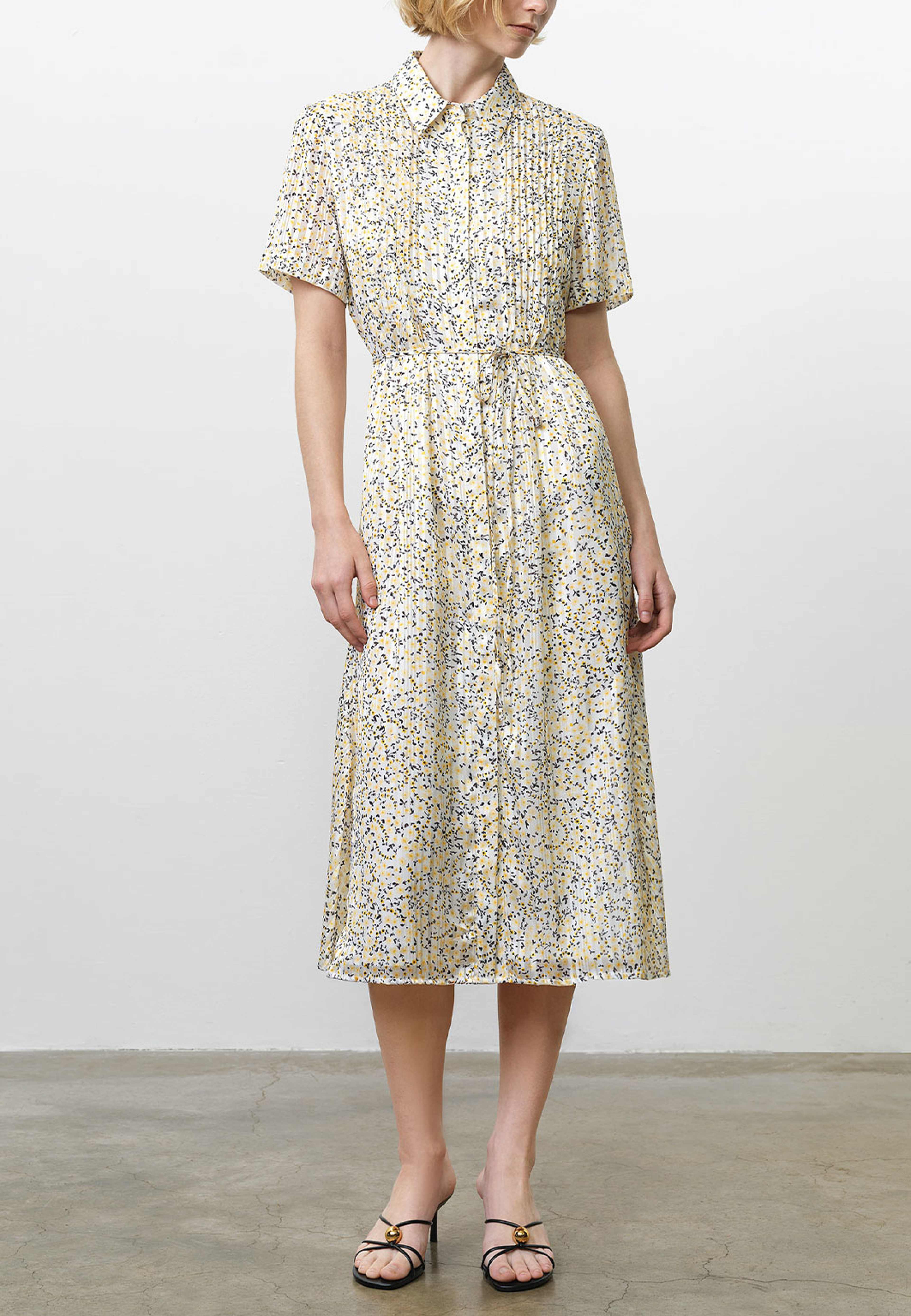 Bonnie Julia Satin Shirt Dress, från French Connection, i färgen White Yellow Multi. Klicka för att öppna bilden i stort format