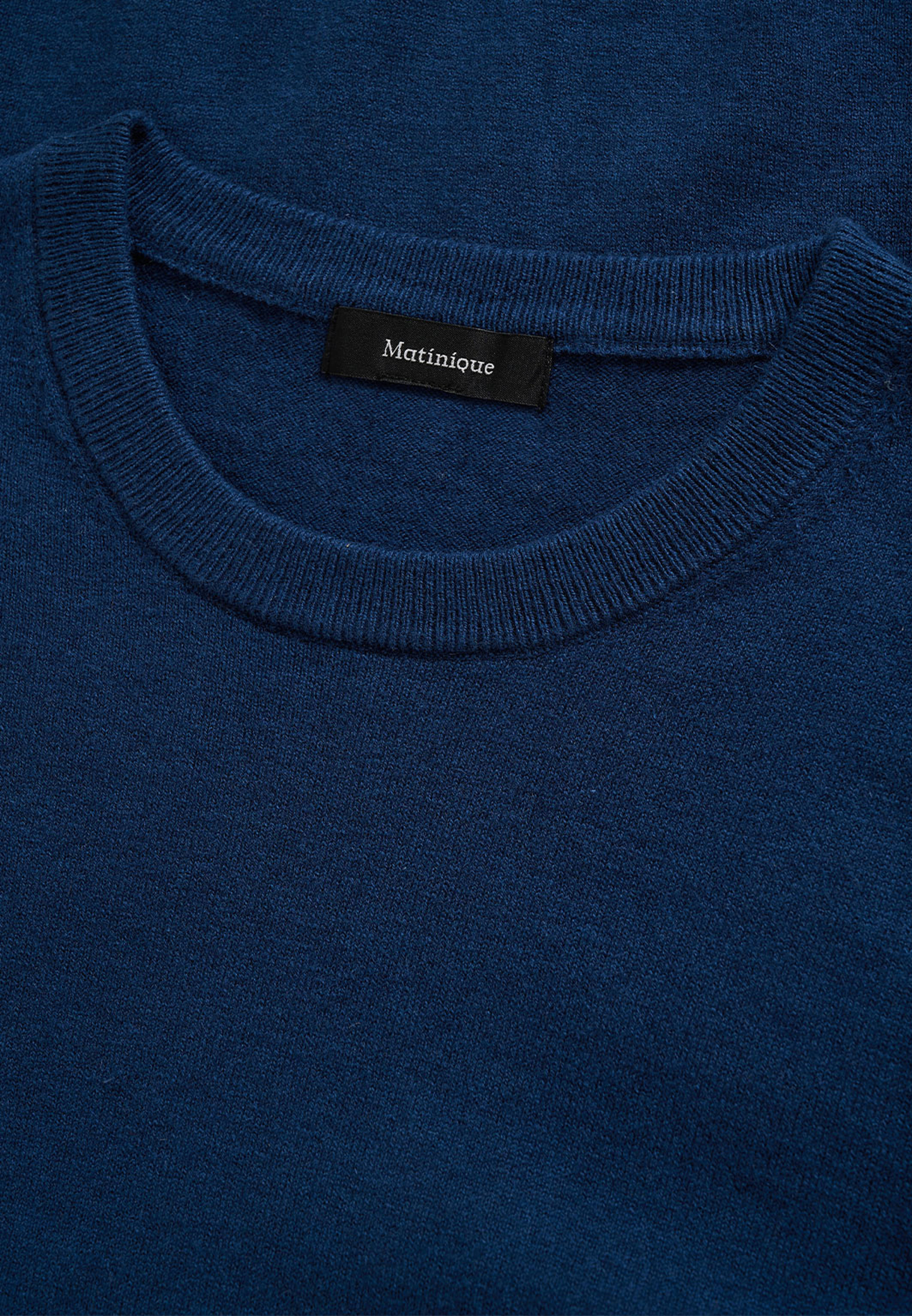 MAHenri Pullover, från Matinique, i färgen Ink Blue Melange. Klicka för att öppna bilden i stort format