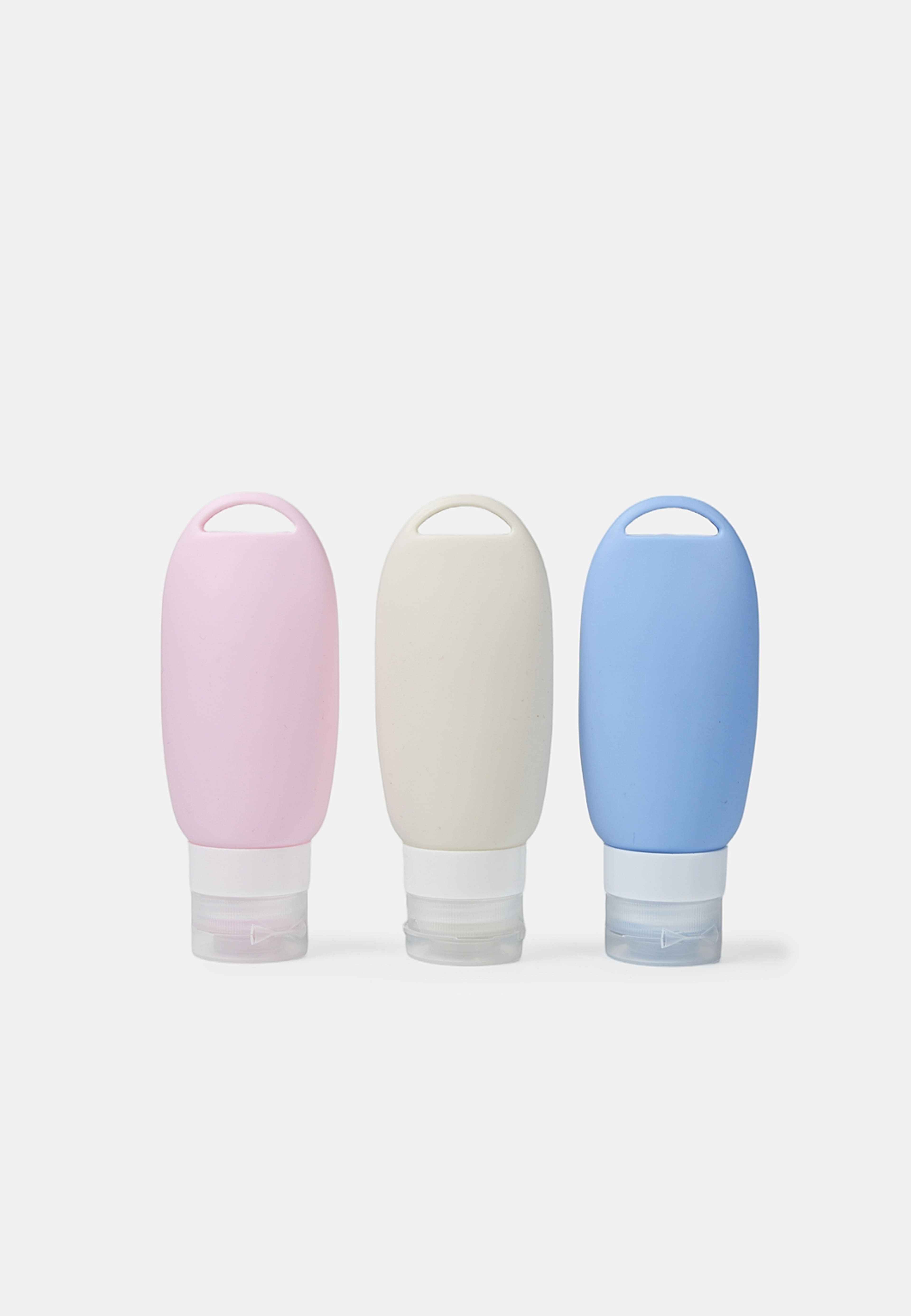 Travel Silicone Bottle Set, från Å BEAUTY. Klicka för att öppna bilden i stort format