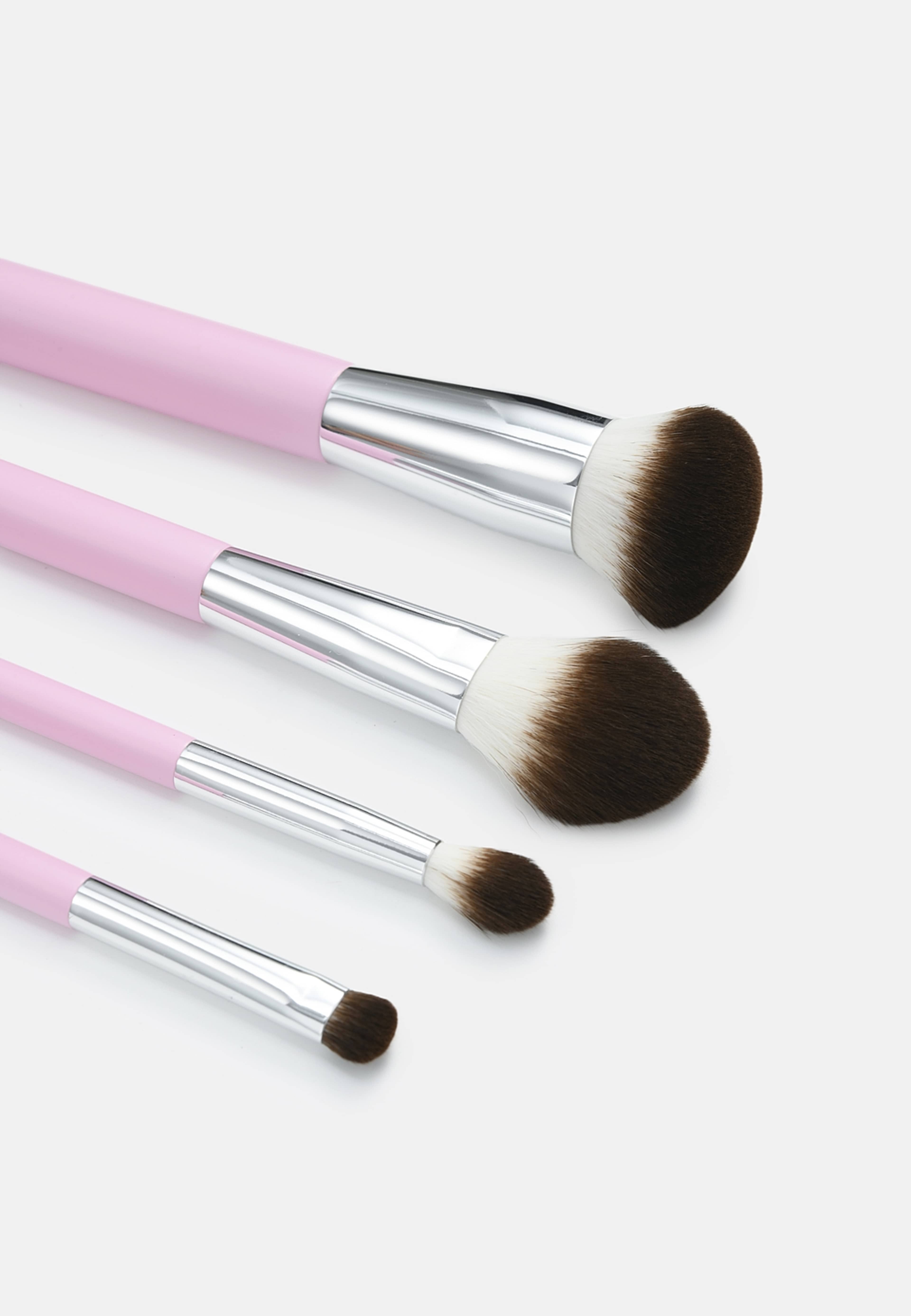 Go-To Makeup Brush Set, från Å BEAUTY. Klicka för att öppna bilden i stort format