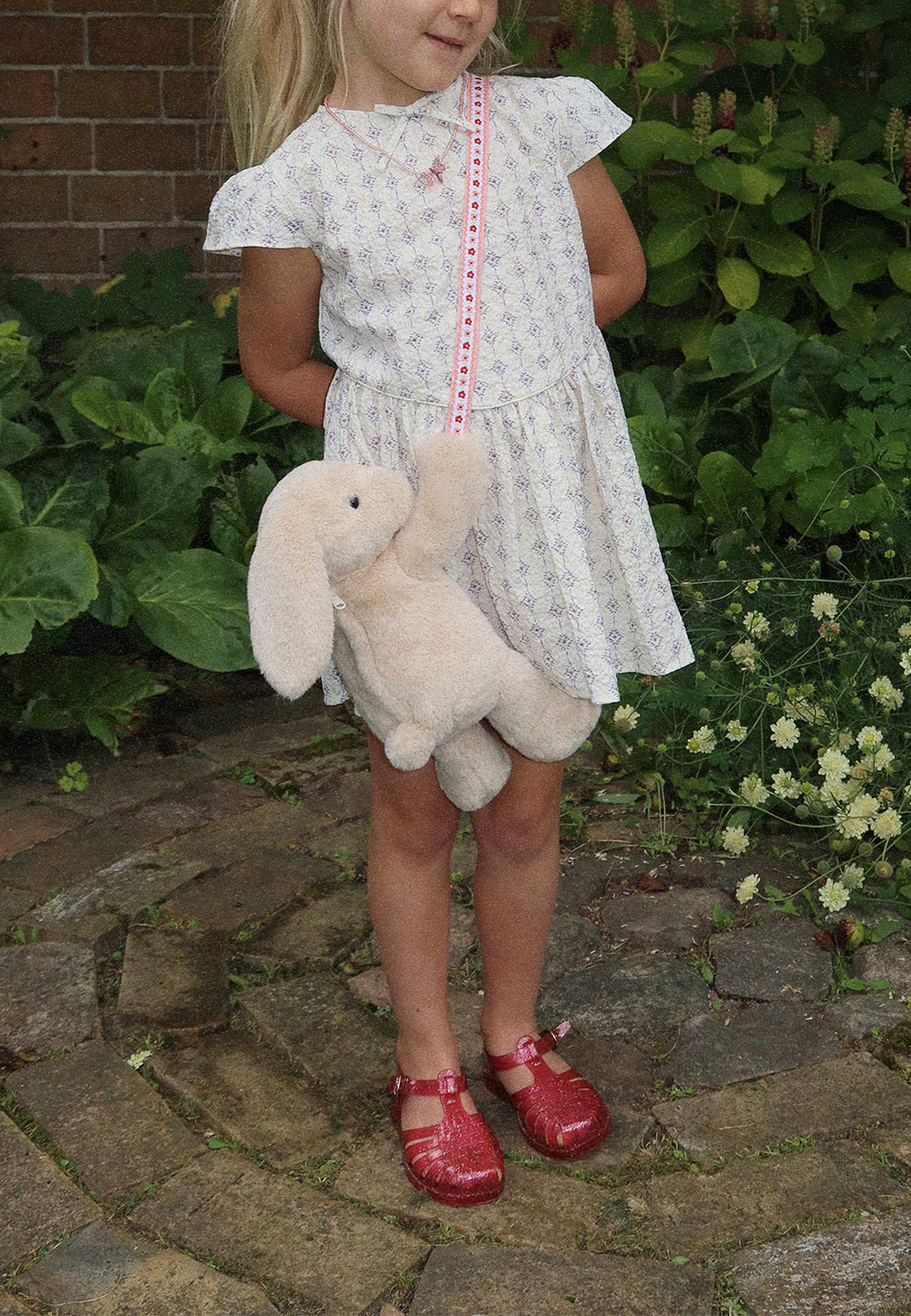 Teddy Bag, från Konges Sløjd, i färgen Bunny. Klicka för att öppna bilden i stort format