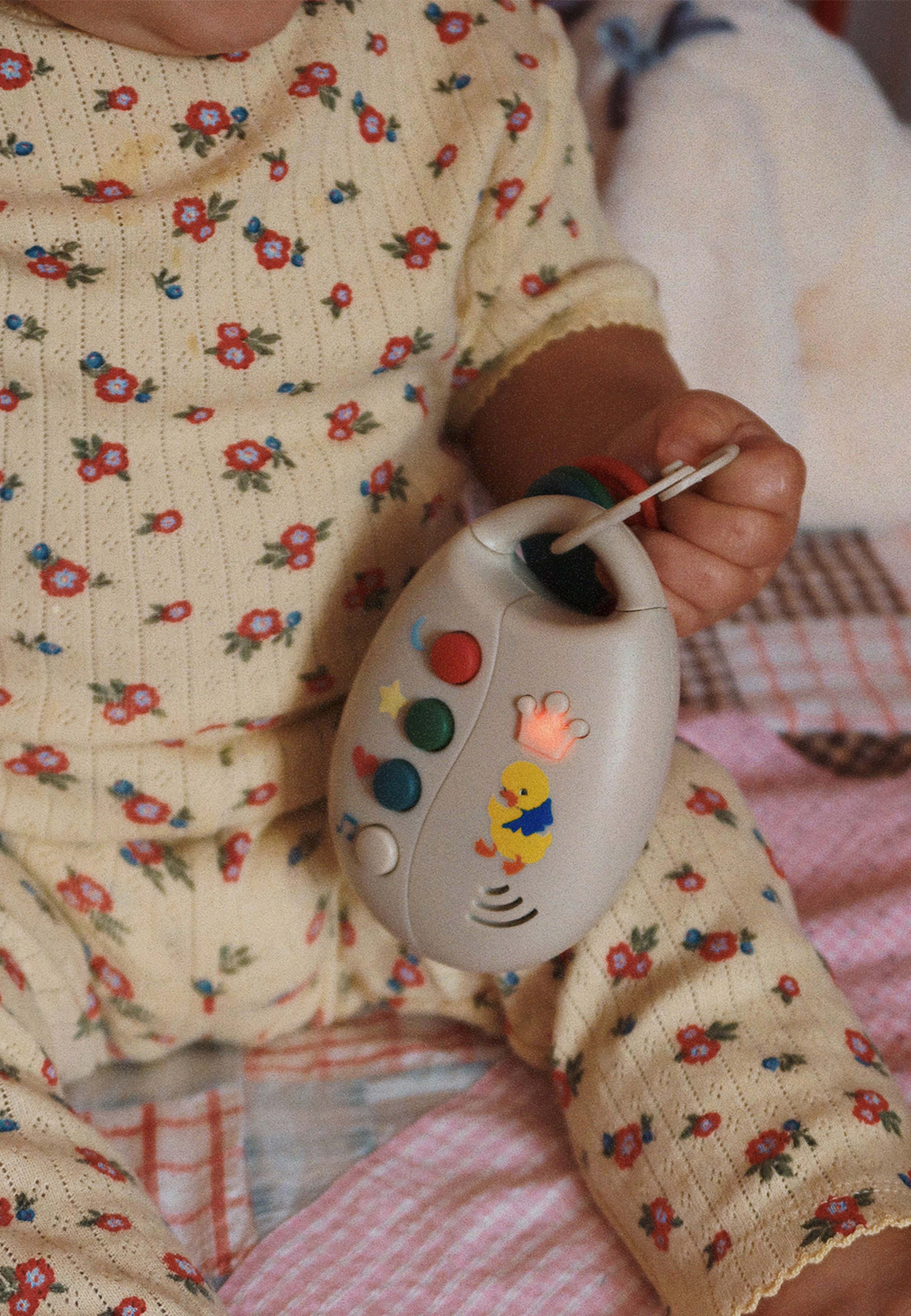 Minnie Ss Body Gots, från Konges Sløjd, i färgen Carmona. Klicka för att öppna bilden i stort format