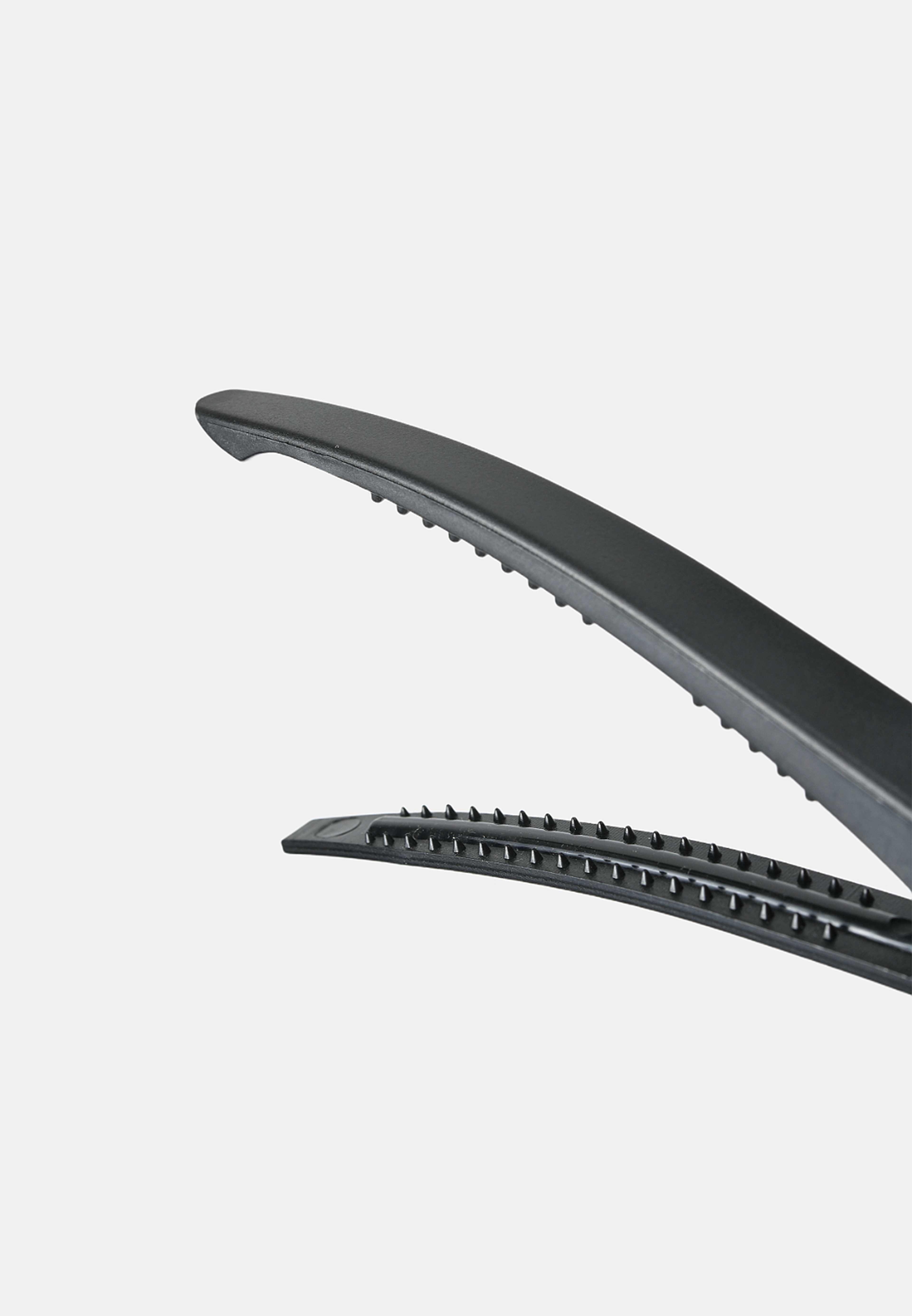 Sectioning Clips, 2-pack, från Å BEAUTY, i färgen Black. Klicka för att öppna bilden i stort format