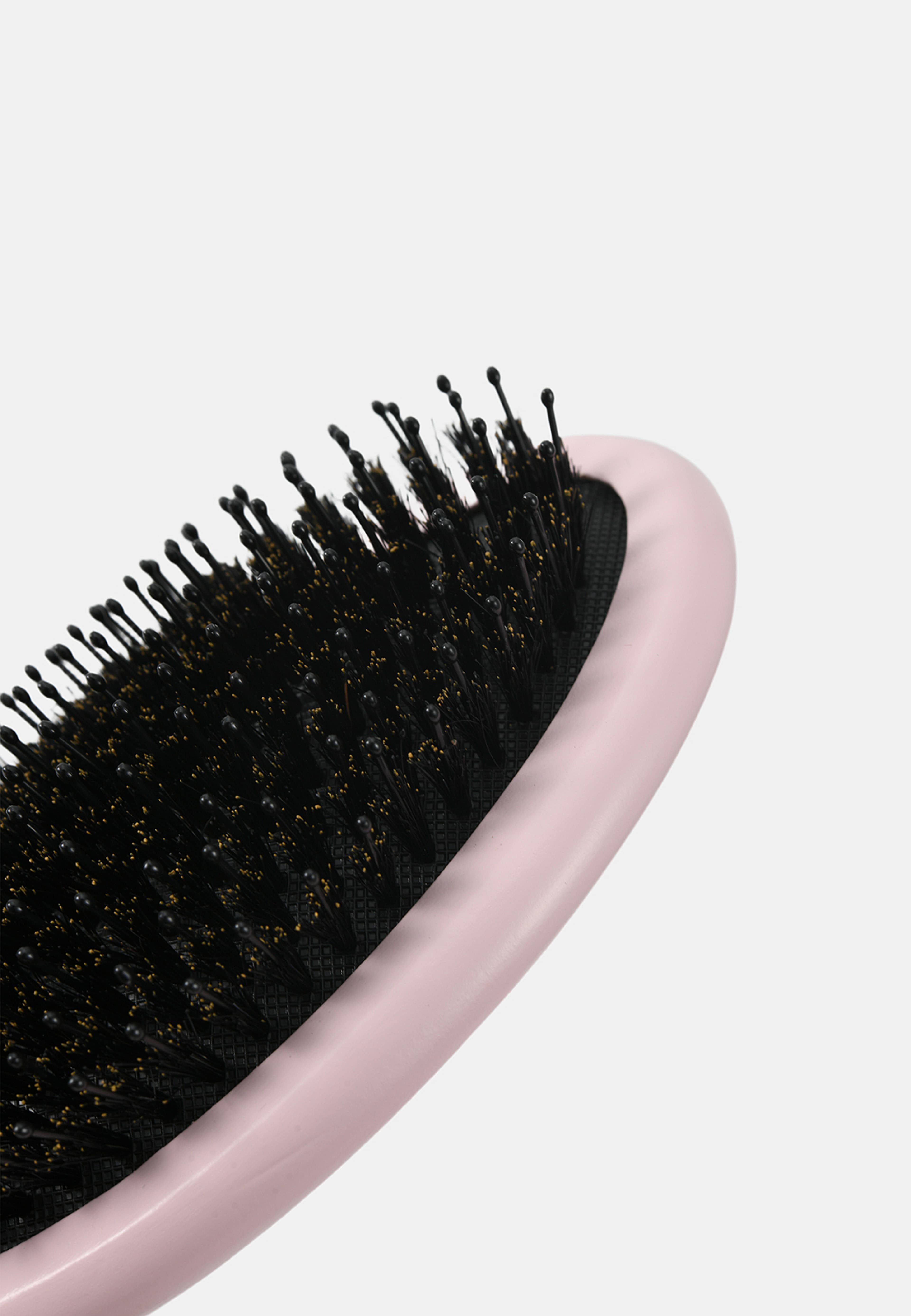 Glow & Detangle Brush, från v.o.p, i färgen Lt Pink. Klicka för att öppna bilden i stort format