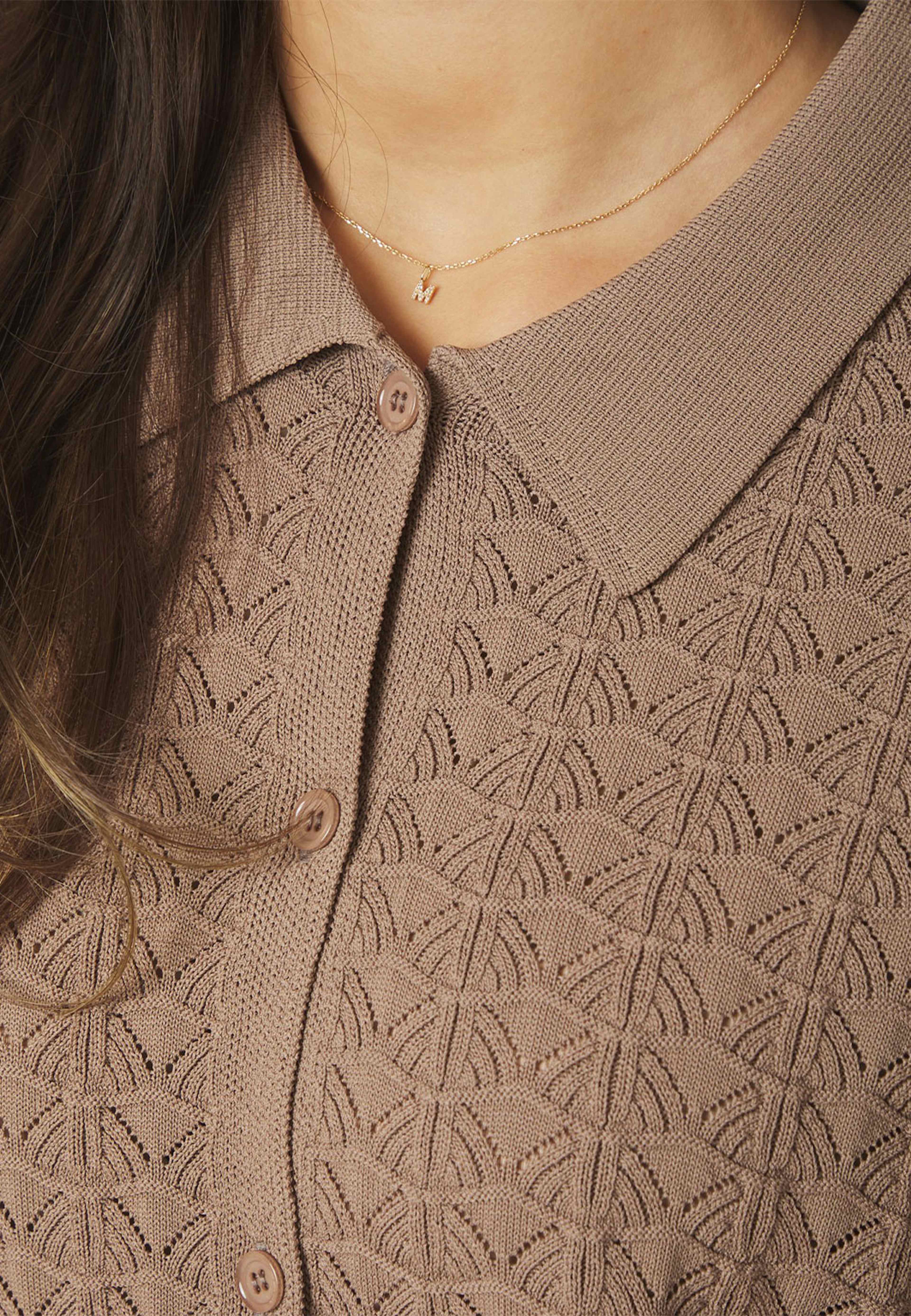 Sette Fine Crochet Blouse, från Neo Noir, i färgen Taupe. Klicka för att öppna bilden i stort format
