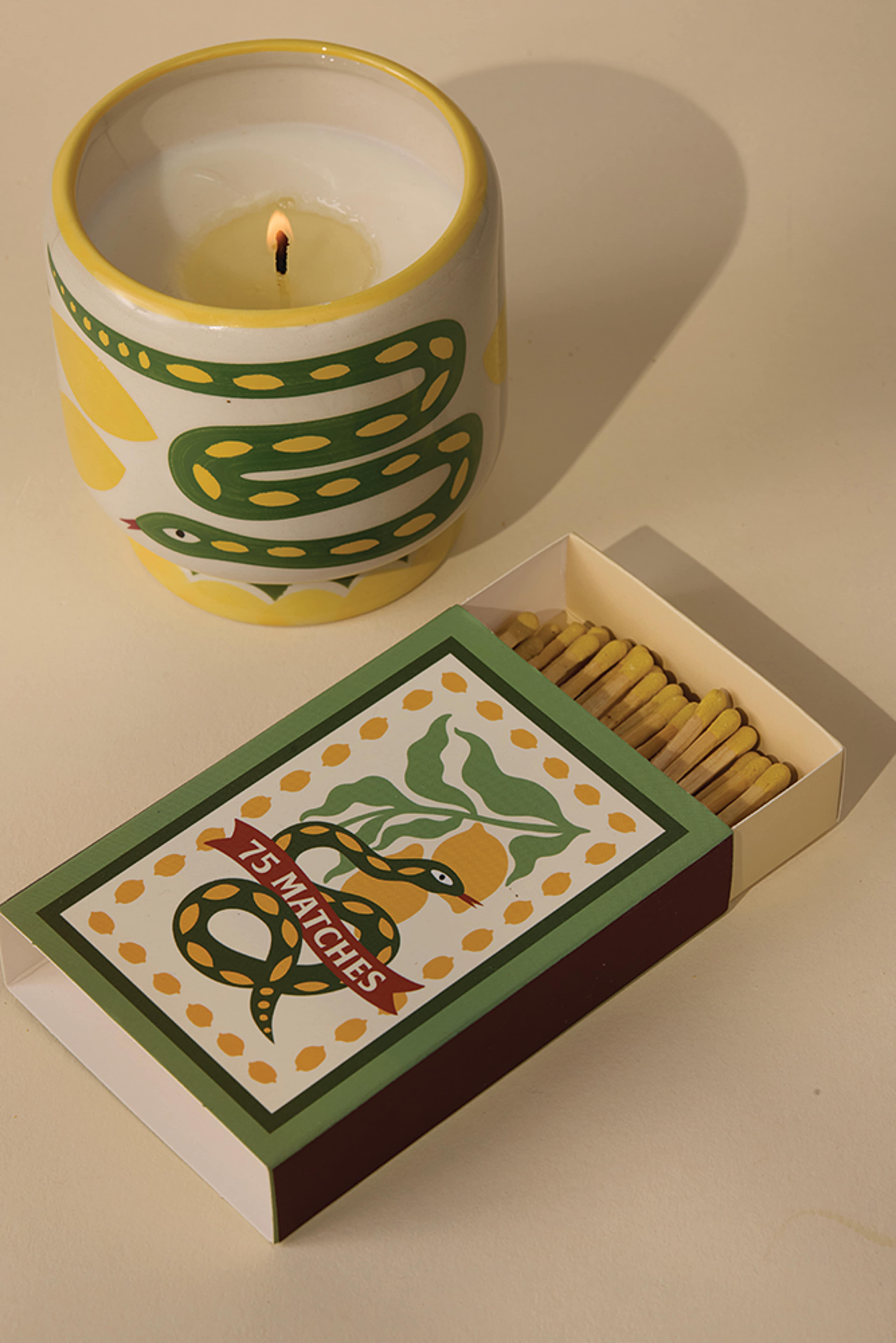 Tändstickor Adopo Snake, Gul, från Paddywax. Klicka för att öppna bilden i stort format