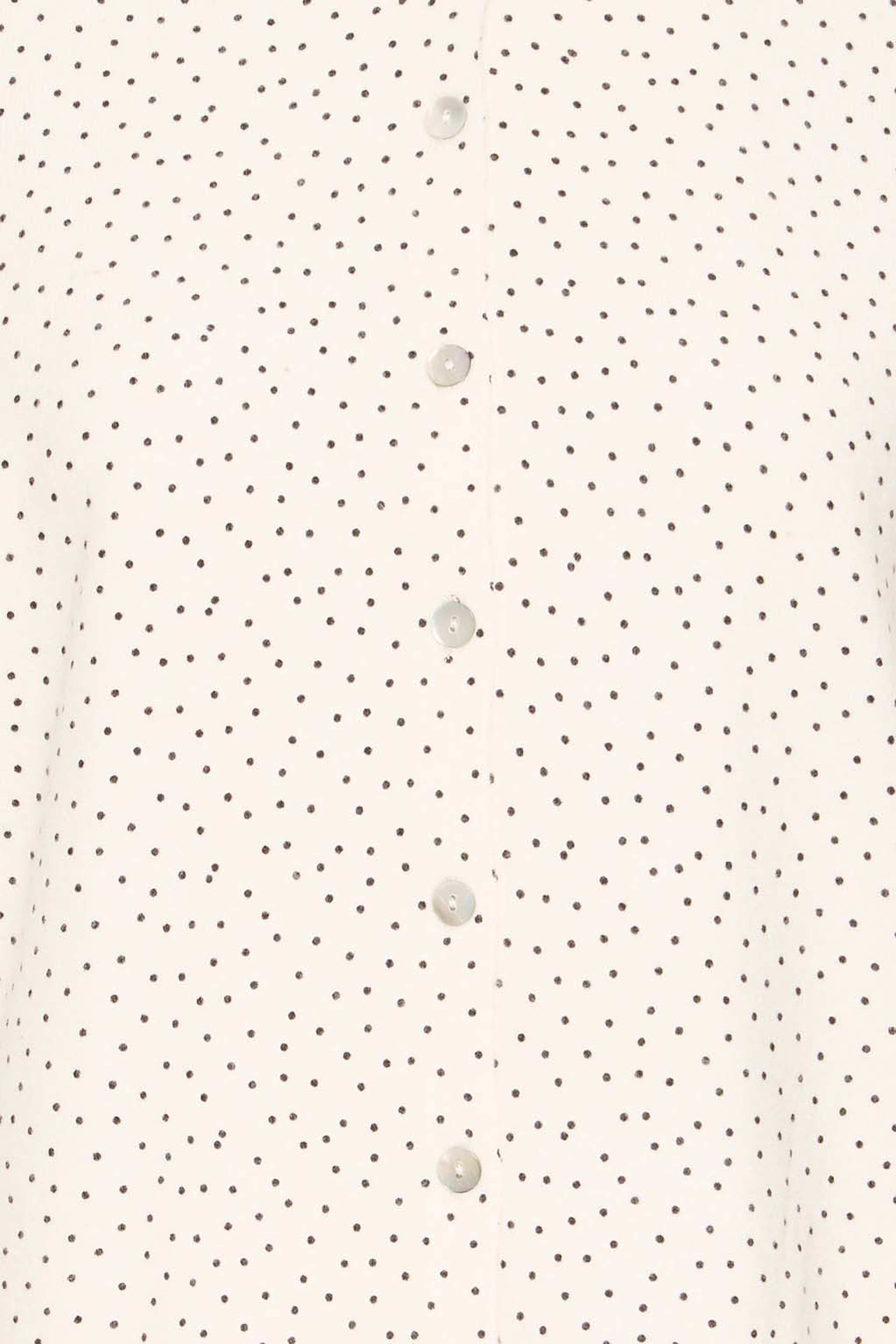 FRMALEN CAR 1, från Fransa, i färgen W. Black Dots. Klicka för att öppna bilden i stort format