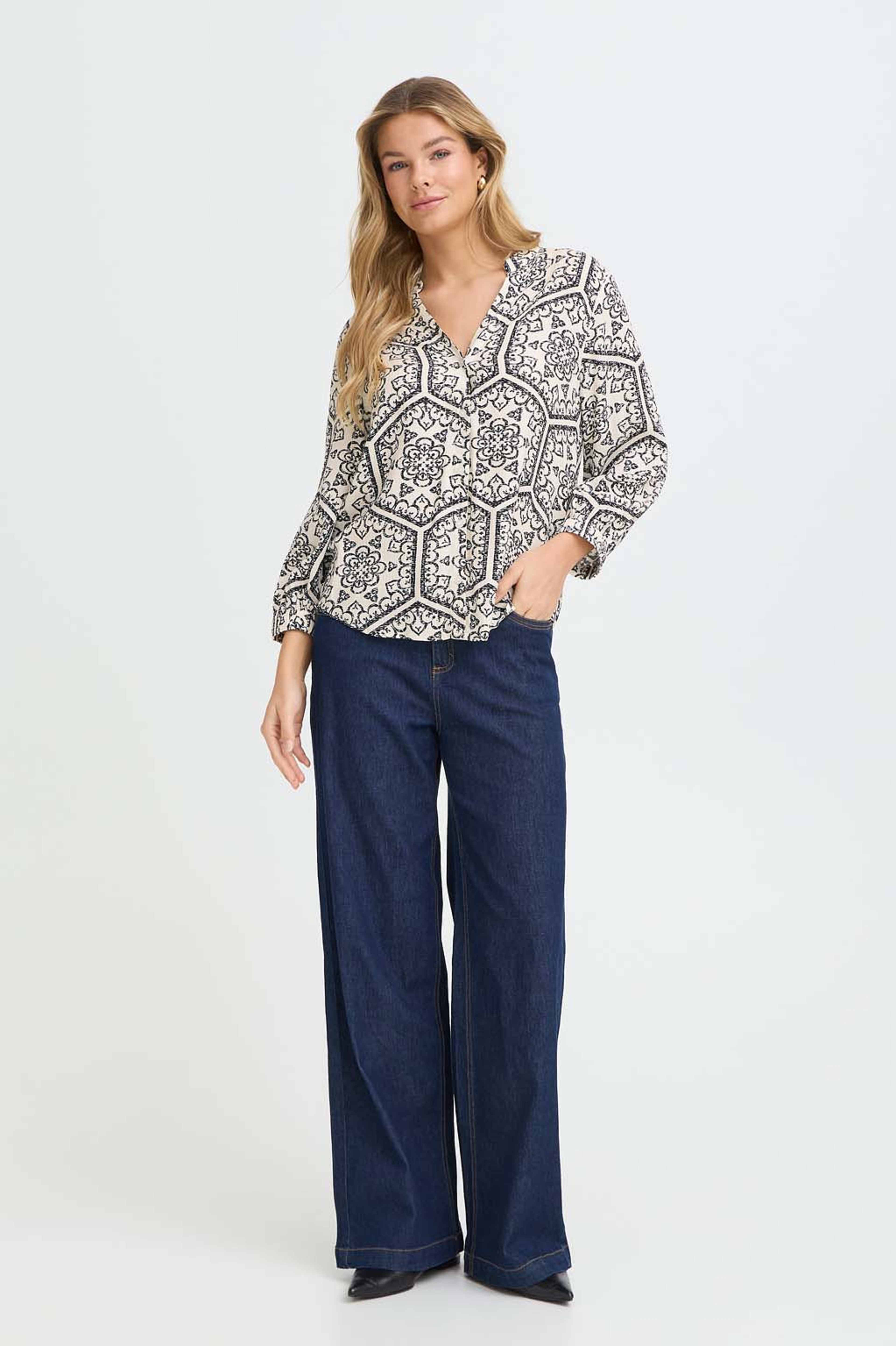 FROLINE SH 2, från Fransa, i färgen Black Boho Art. Klicka för att öppna bilden i stort format