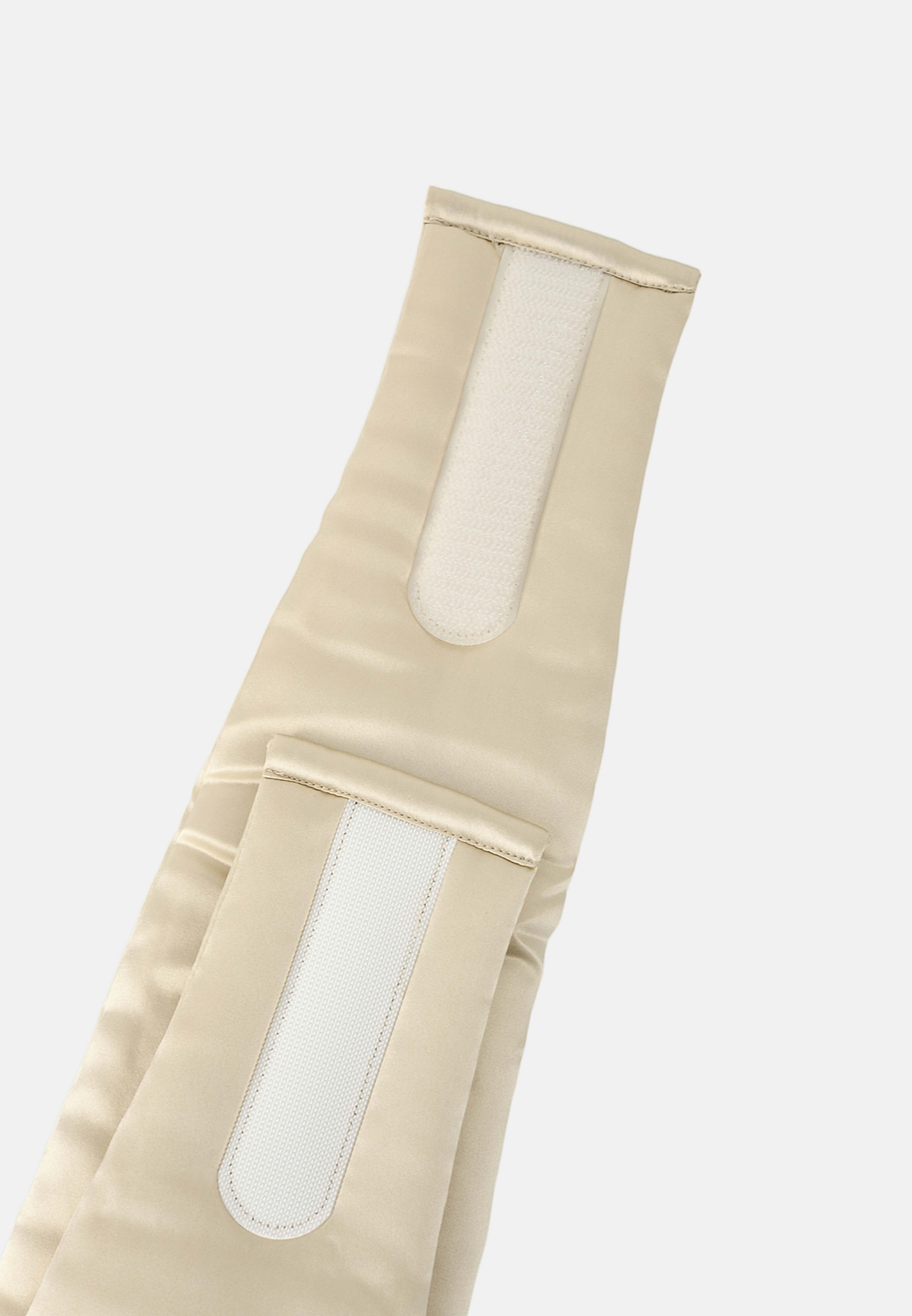 Silk Sleep Mask, från Å BEAUTY, i färgen Champagne. Klicka för att öppna bilden i stort format