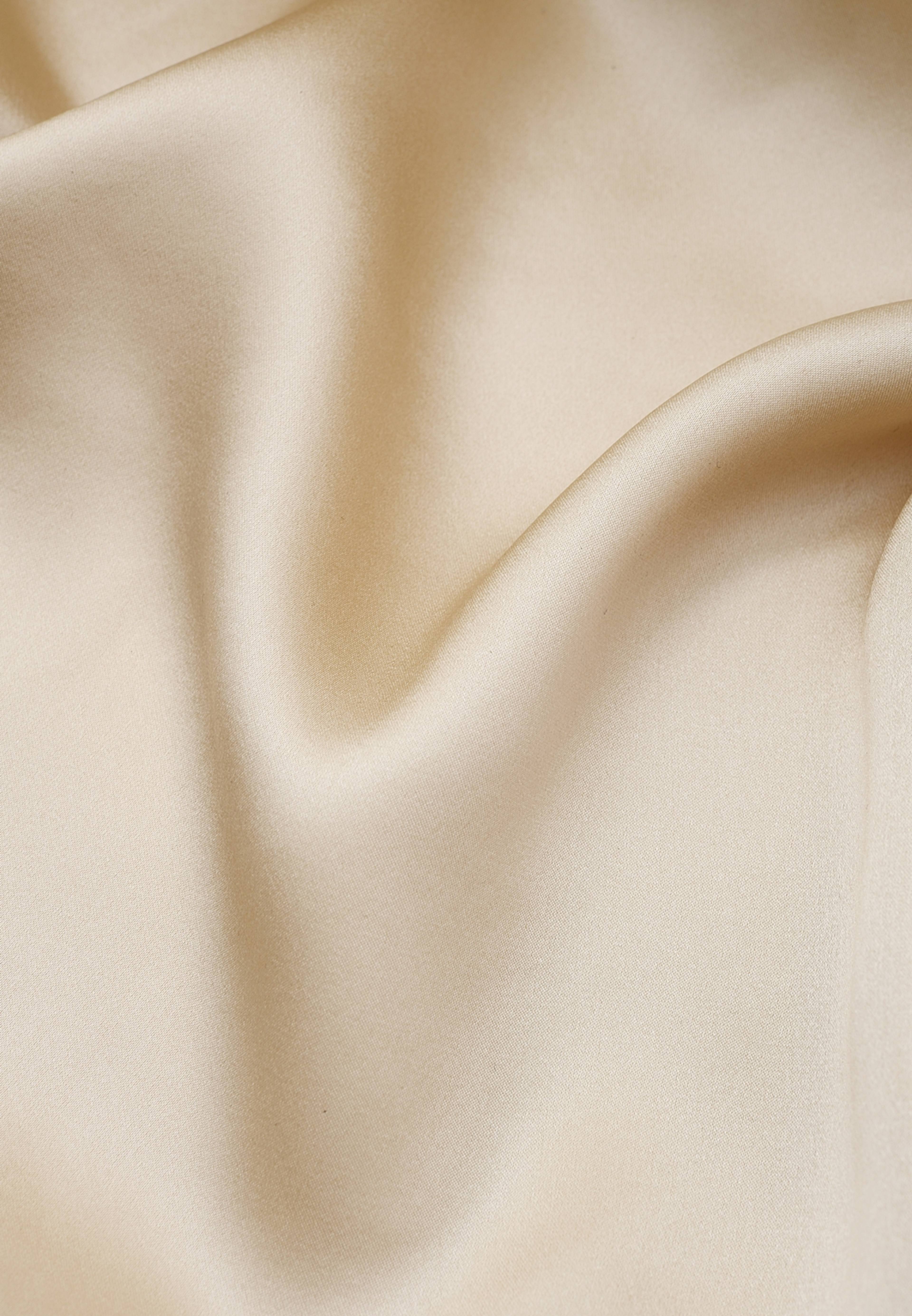 Silk Pillowcase, från Å BEAUTY, i färgen Champagne. Klicka för att öppna bilden i stort format