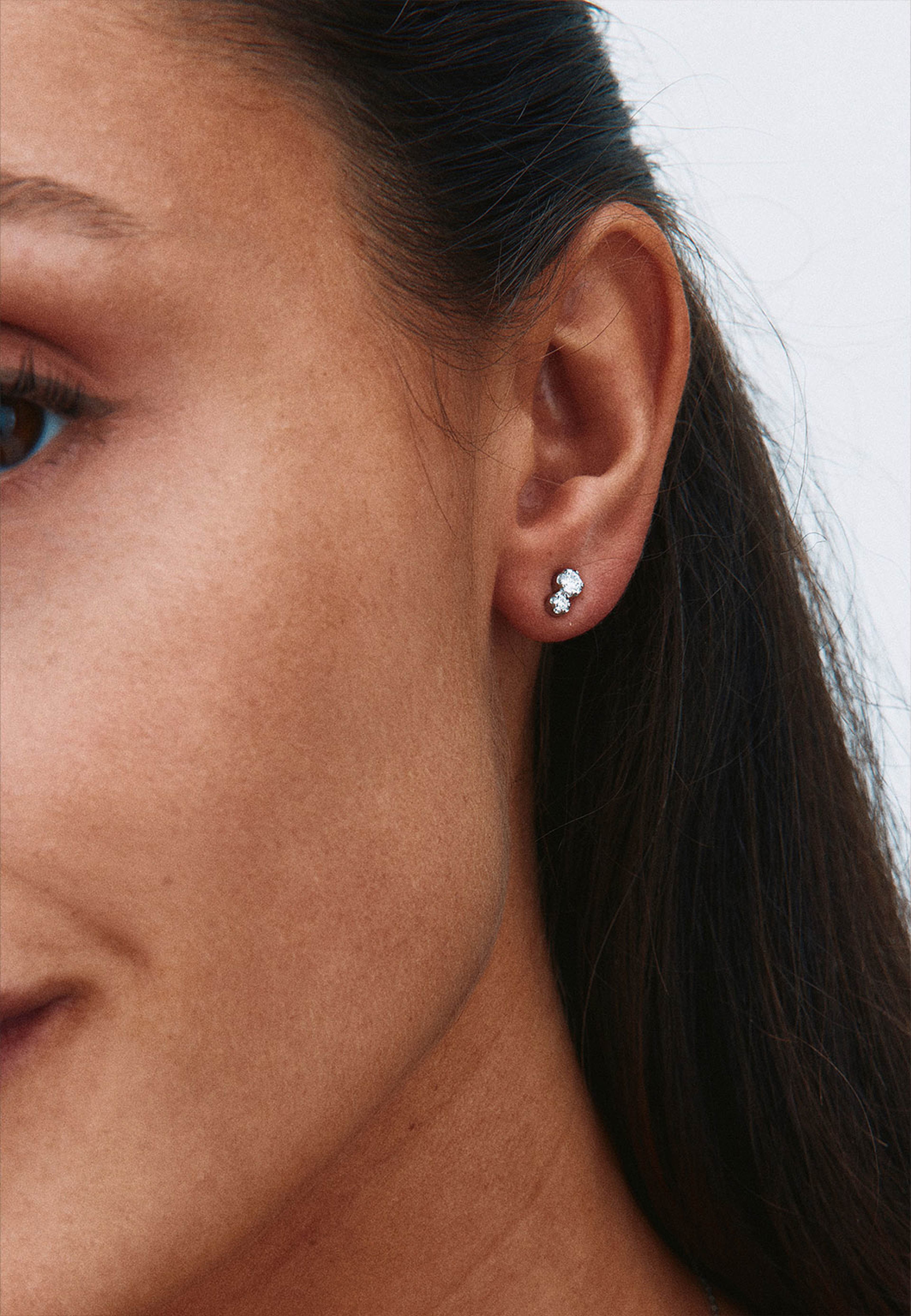 Teeny Studs Silver, från Edblad, i färgen Silver. Klicka för att öppna bilden i stort format