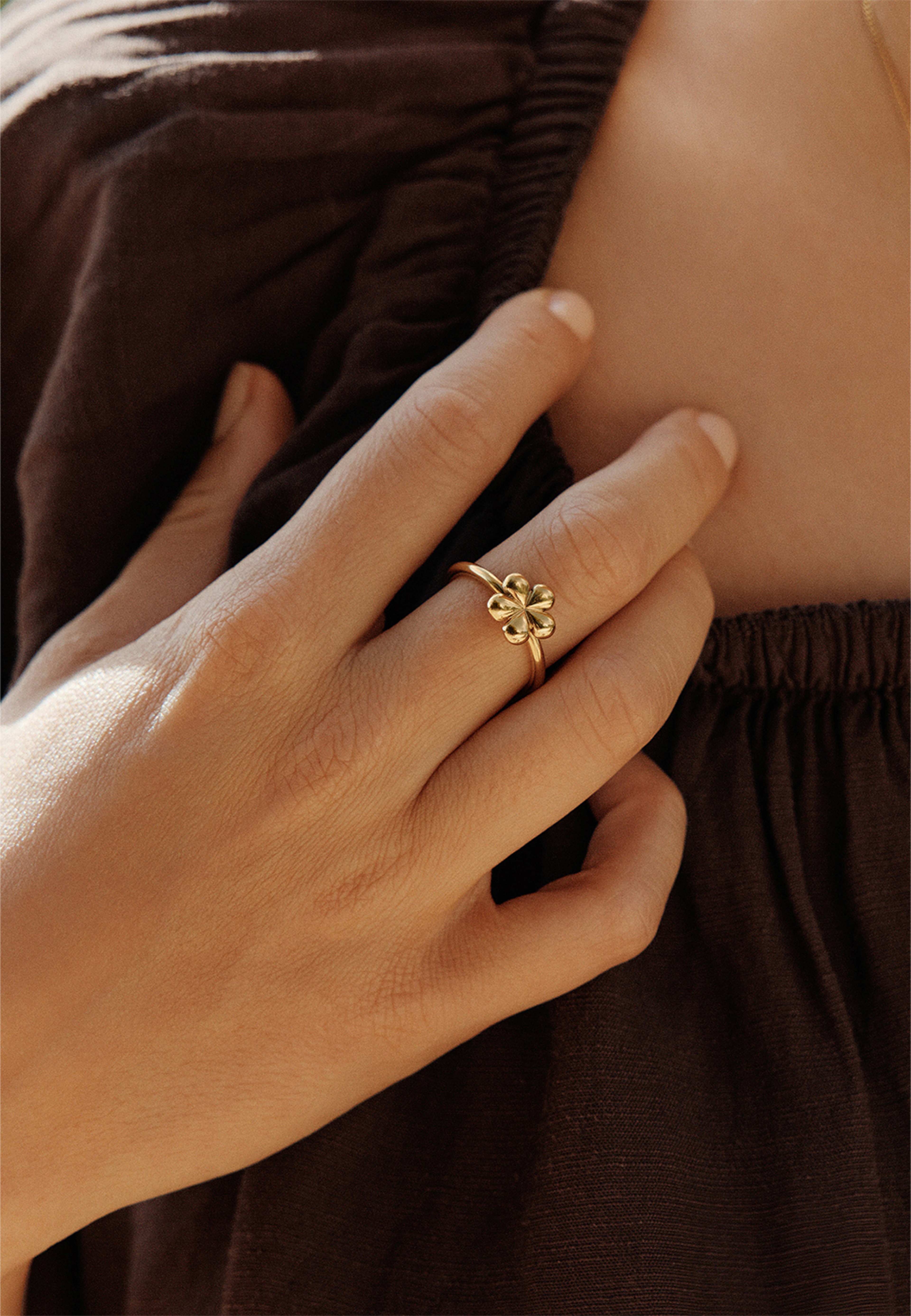 Daisy Ring Gold, från Edblad, i färgen Gold. Klicka för att öppna bilden i stort format