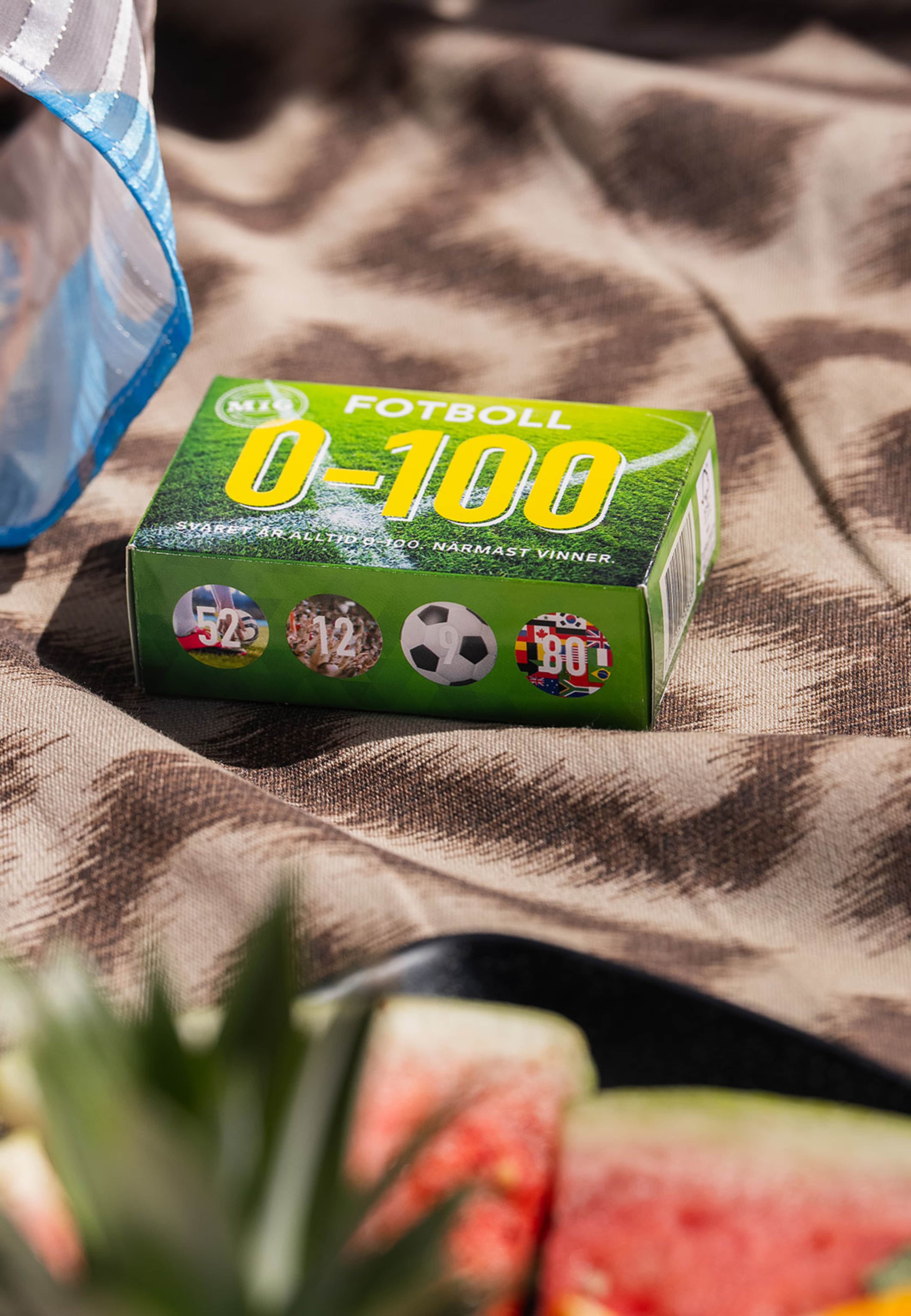 Mini 0-100 Fotboll, från M.I.G, i färgen Grön. Klicka för att öppna bilden i stort format