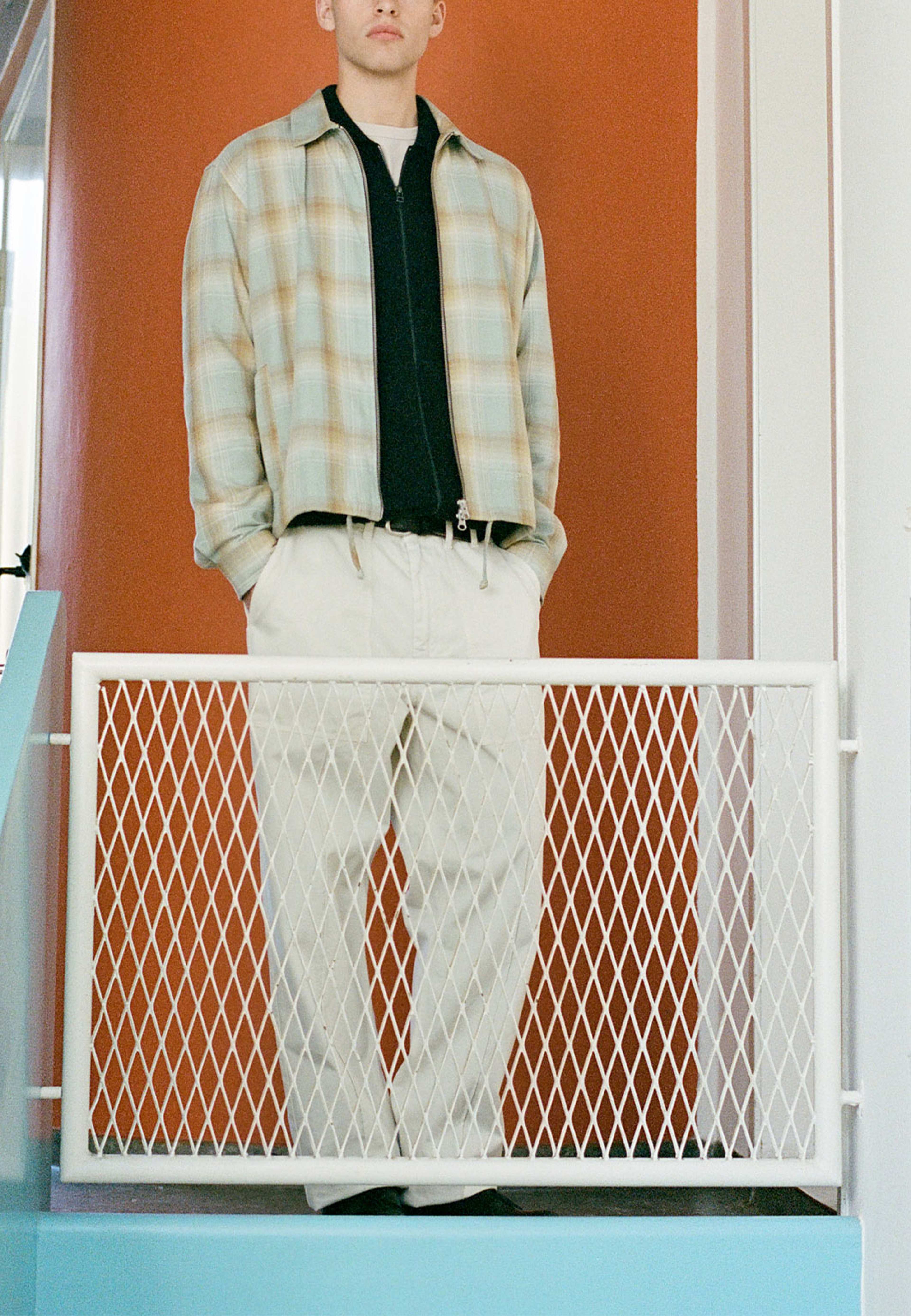 Loft Zip SHirt, från Forét, i färgen Green Oxide Check. Klicka för att öppna bilden i stort format