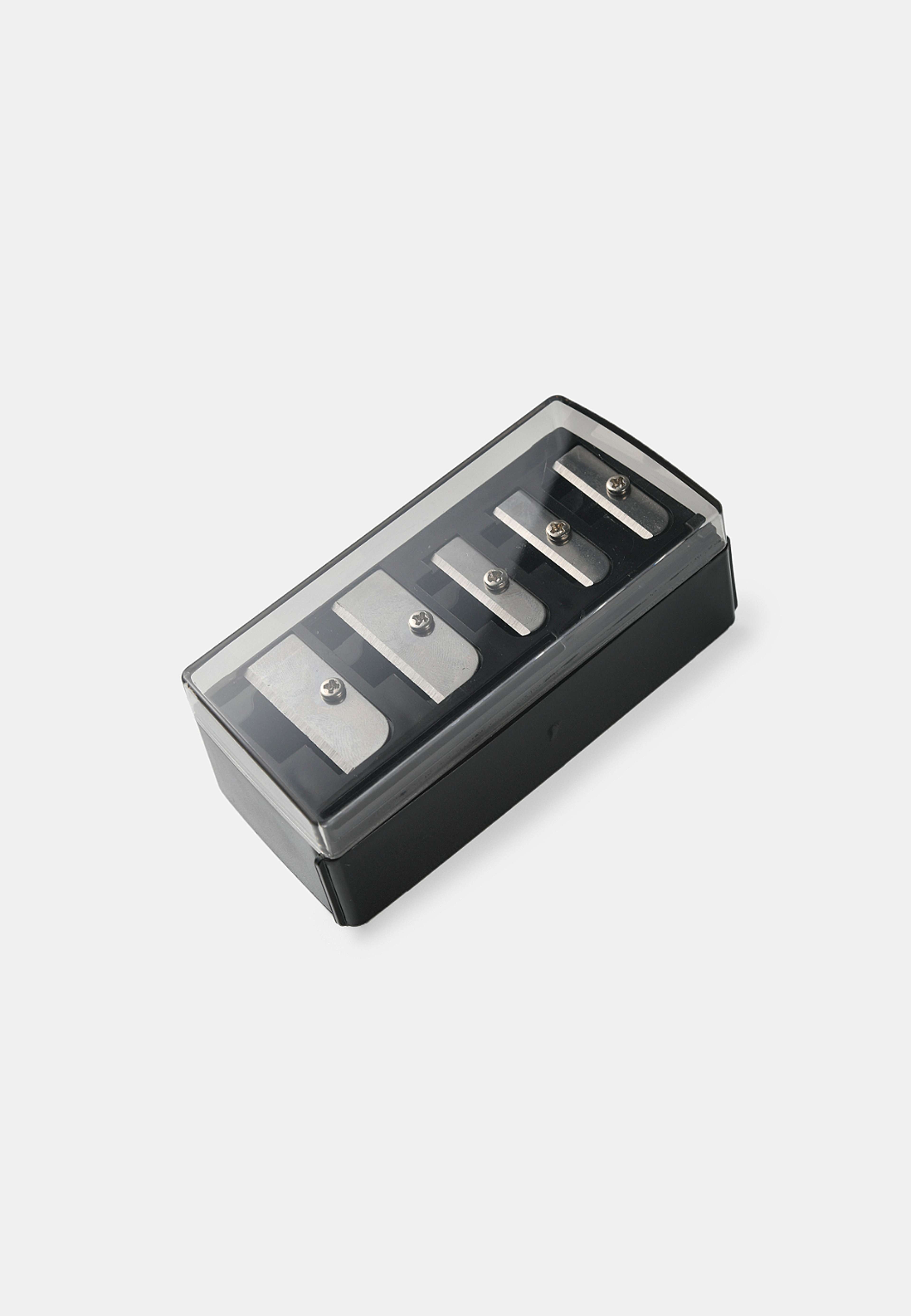 Multi Pencil Sharpener, från Å BEAUTY, i färgen Black. Klicka för att öppna bilden i stort format