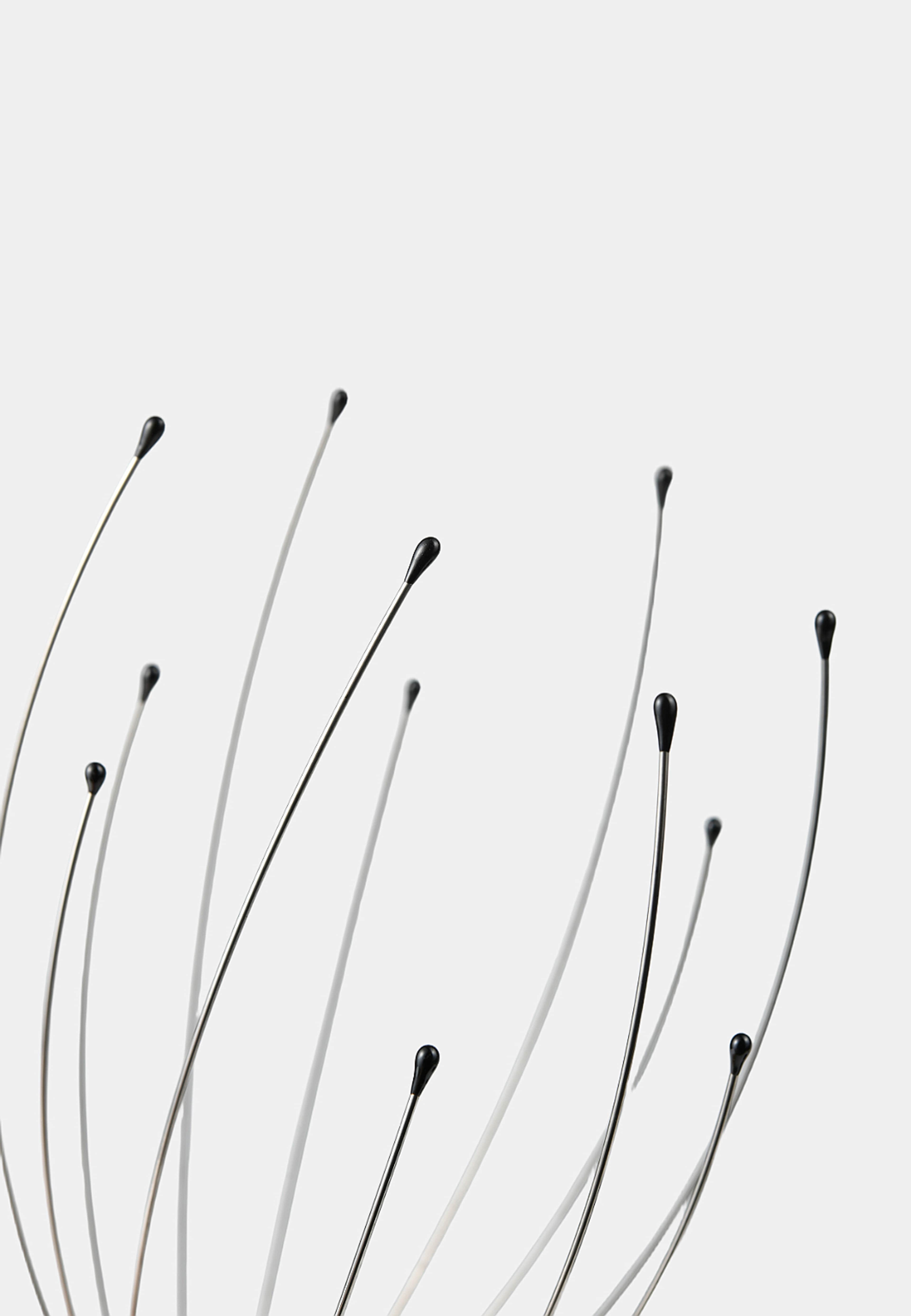 Relaxing Head Massager, från Å BEAUTY. Klicka för att öppna bilden i stort format