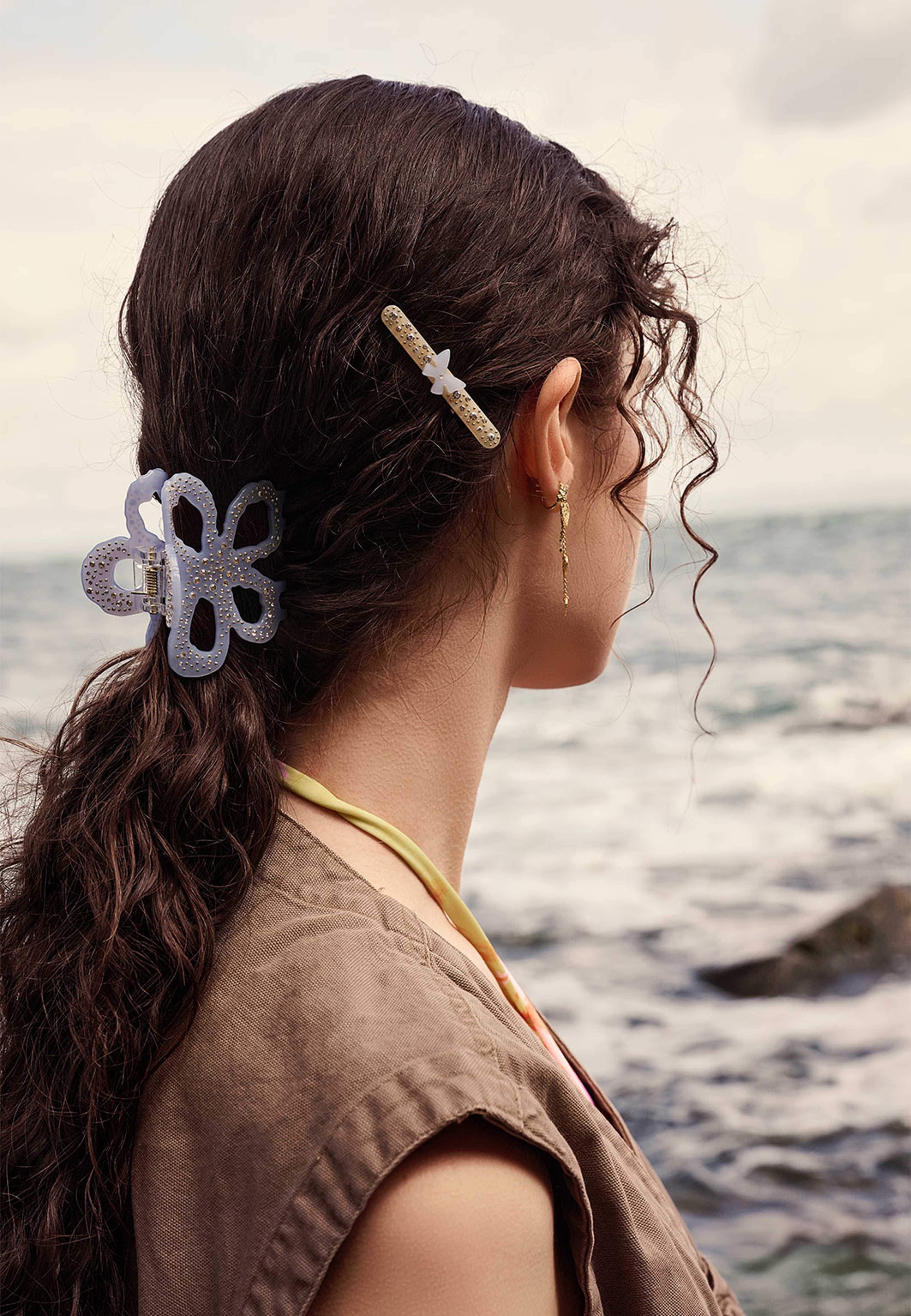 Fiore Hairclaw Coastal, från Maanesten, i färgen Coastal. Klicka för att öppna bilden i stort format