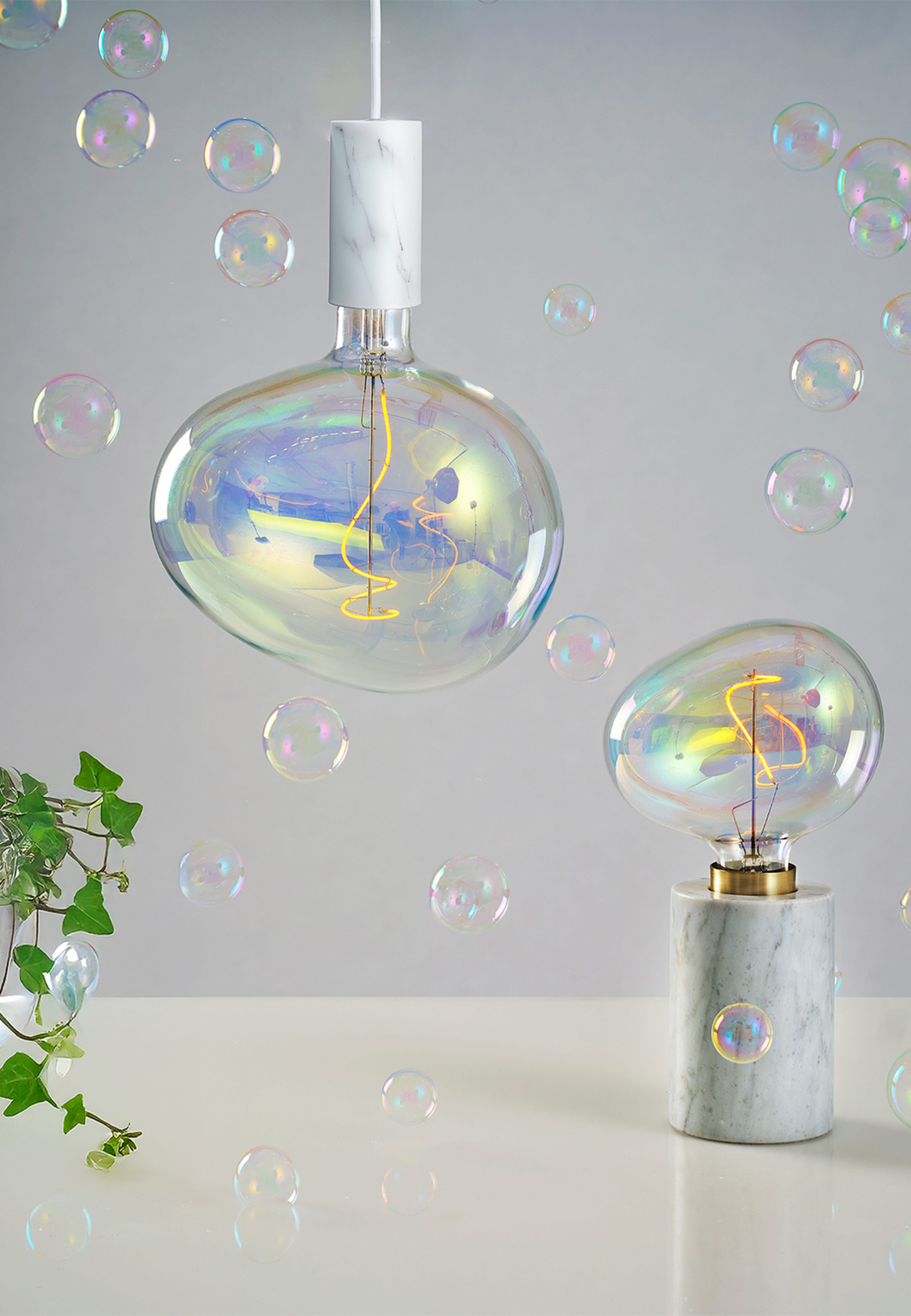 Soap bubble, från Unison, i färgen Klar. Klicka för att öppna bilden i stort format