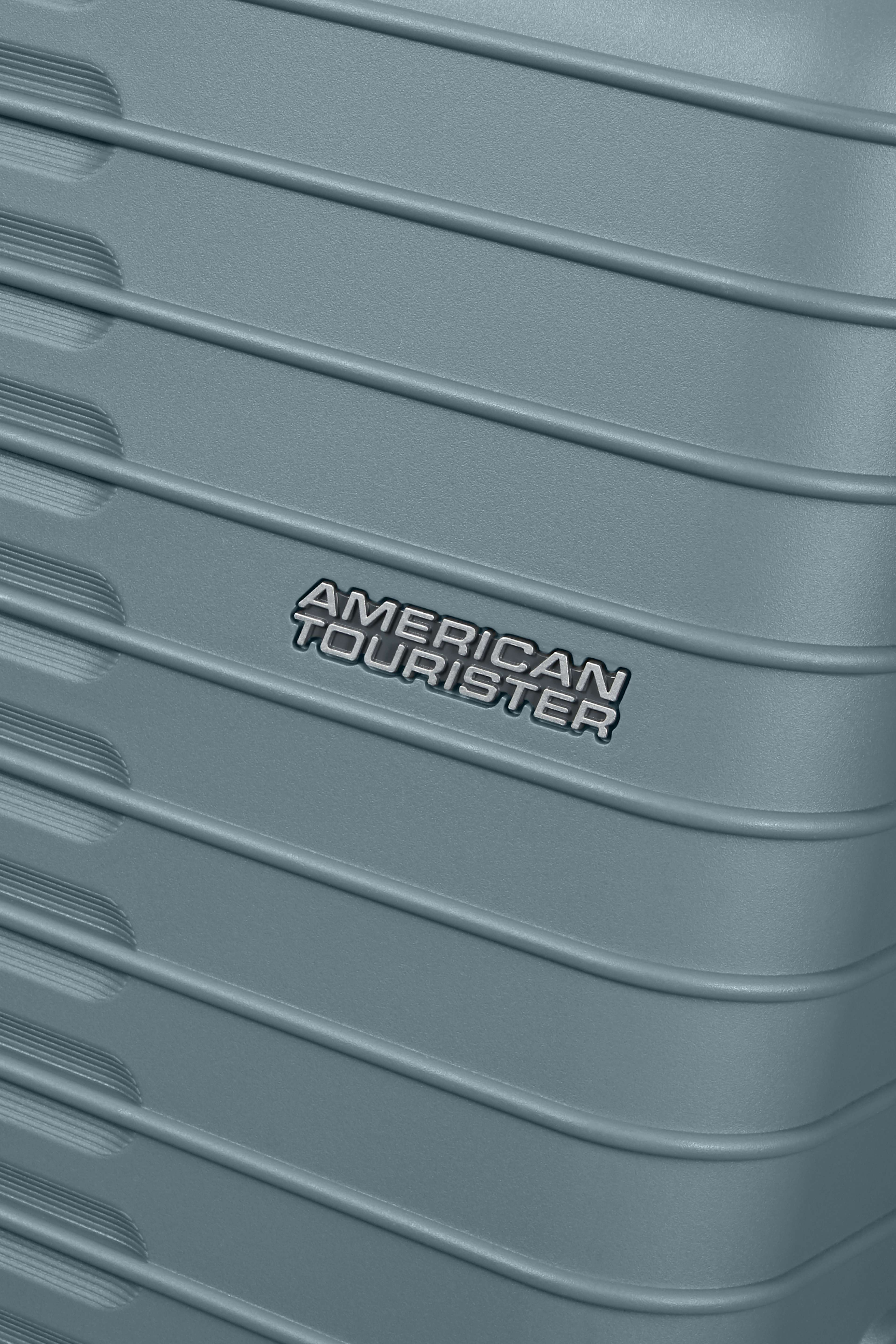 3 pcs set Roadrush 55+66+77 cm resväska, från American Tourister, i färgen Misty Blue. Klicka för att öppna bilden i stort format