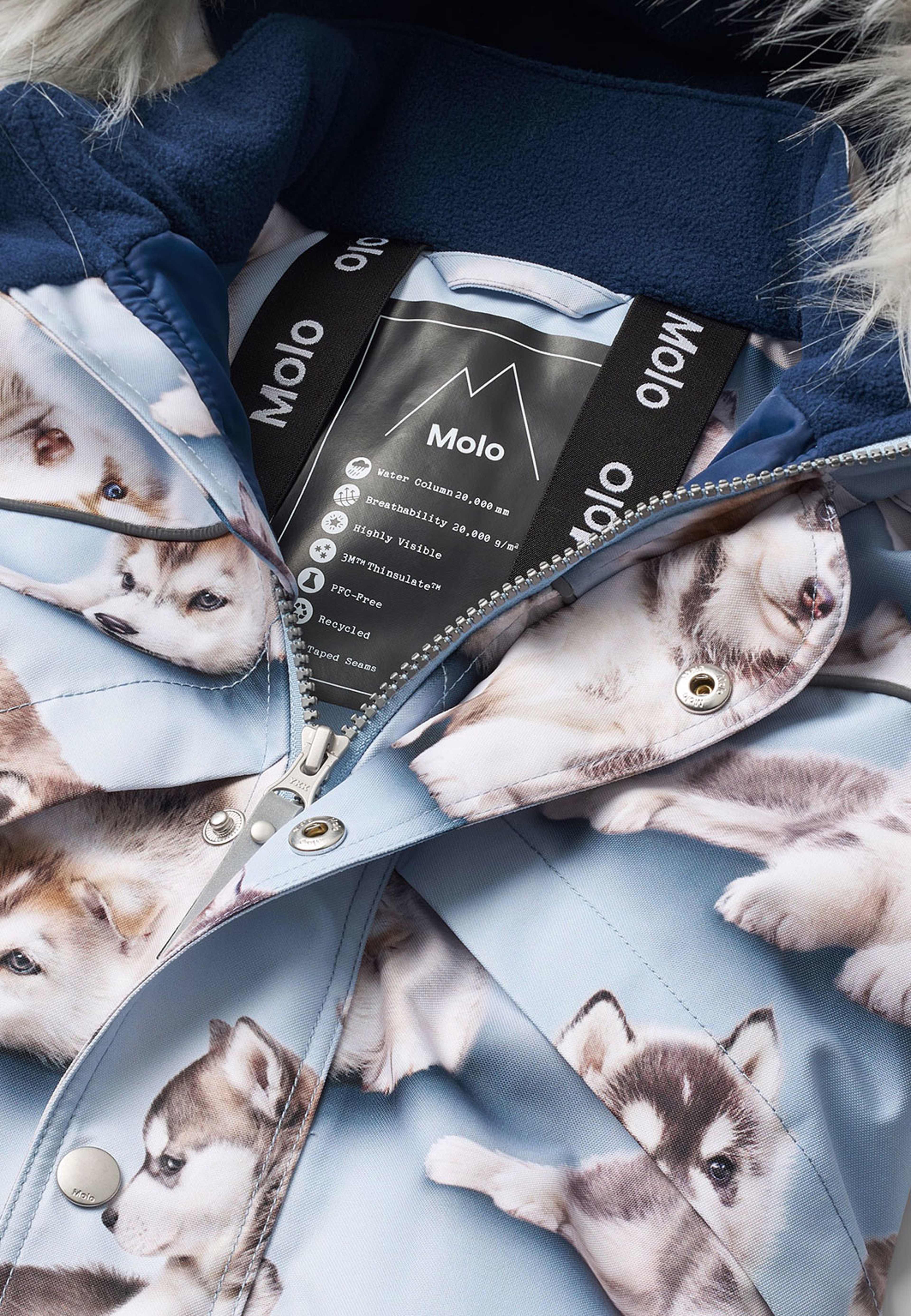 Polaris Fur Snowsuit, från Molo, i färgen Husky Cubs. Klicka för att öppna bilden i stort format