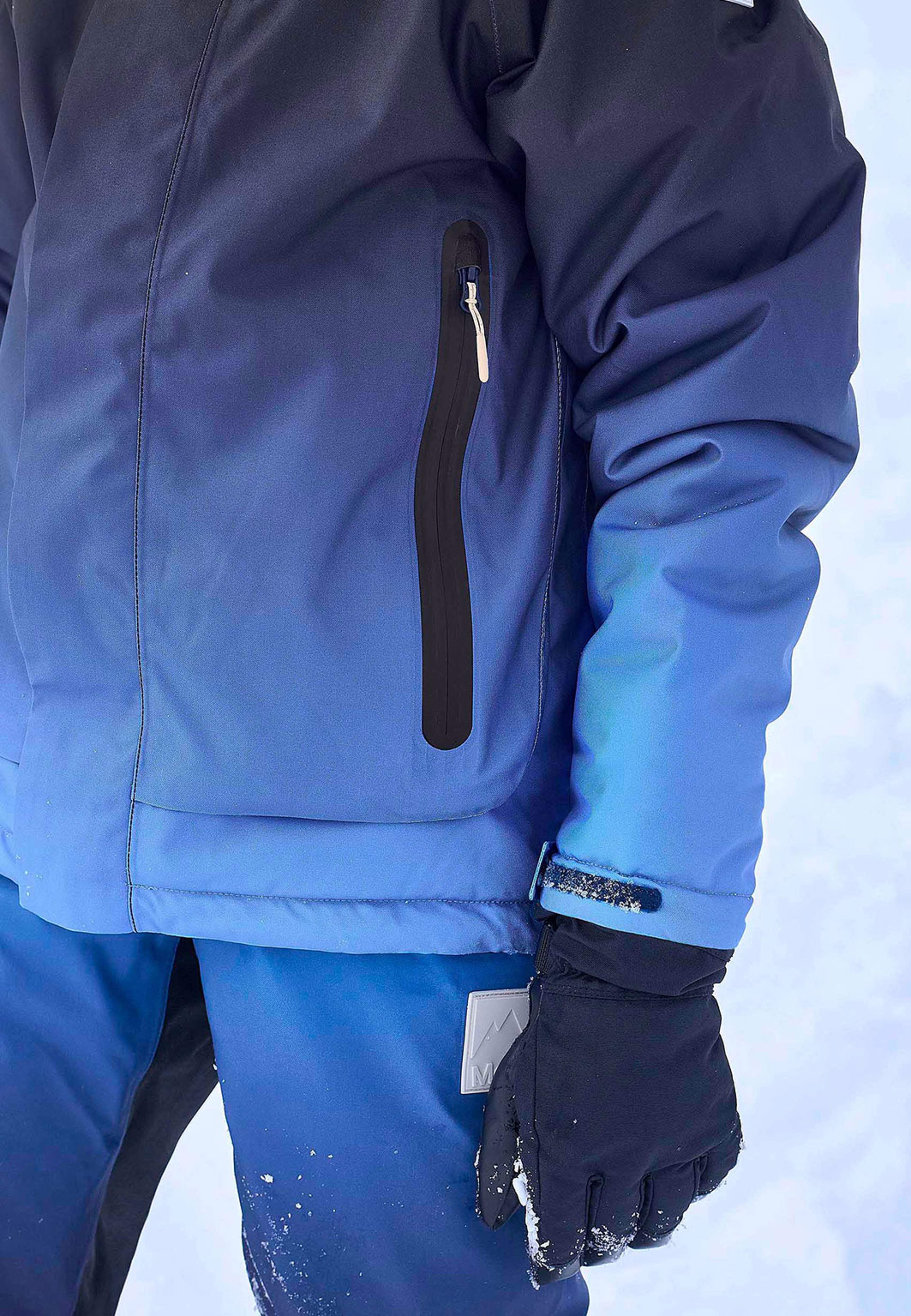 Castor Jackets, från Molo, i färgen Faded Blues. Klicka för att öppna bilden i stort format