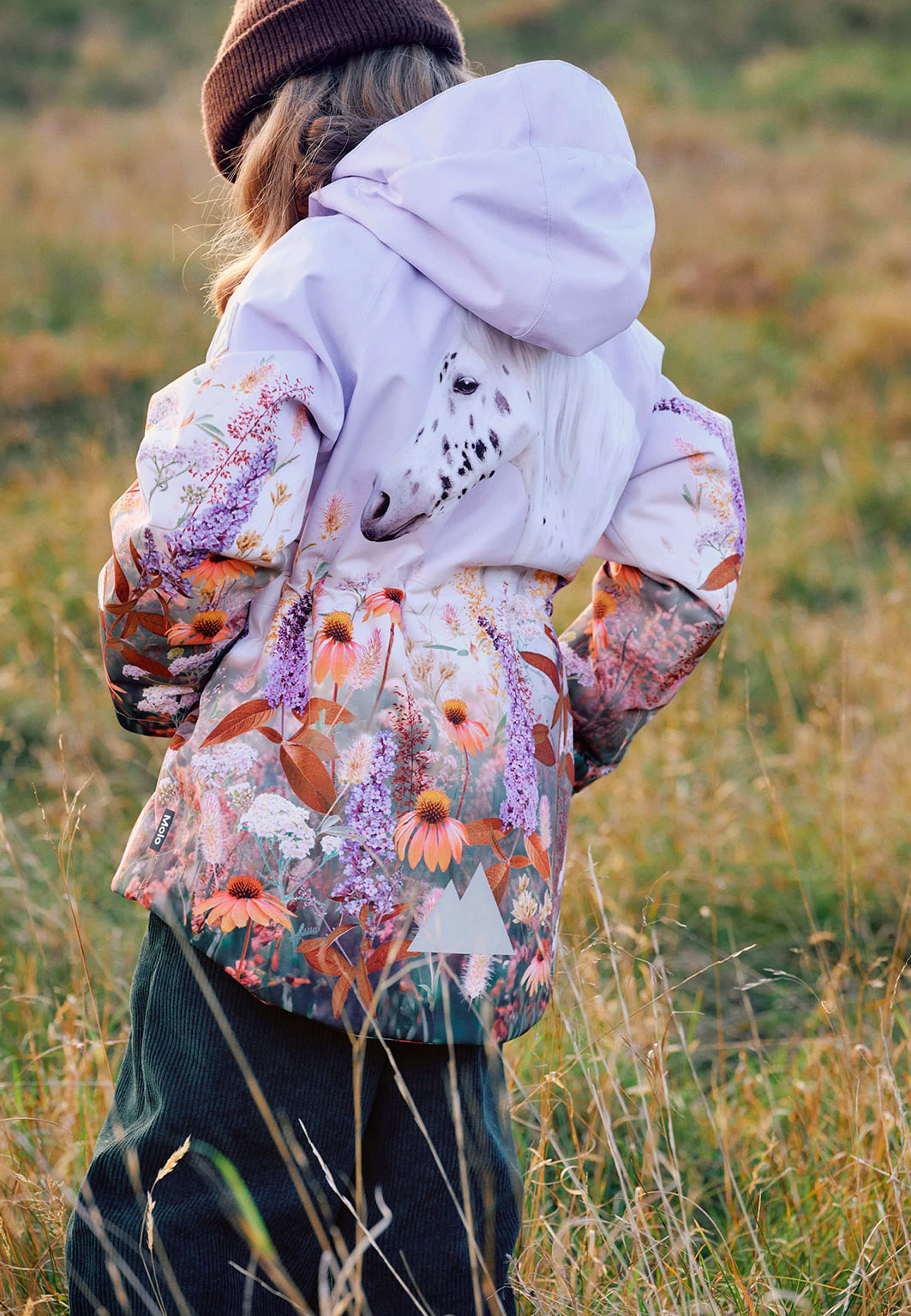 Cathy Jackets, från Molo, i färgen Meadow Horse. Klicka för att öppna bilden i stort format