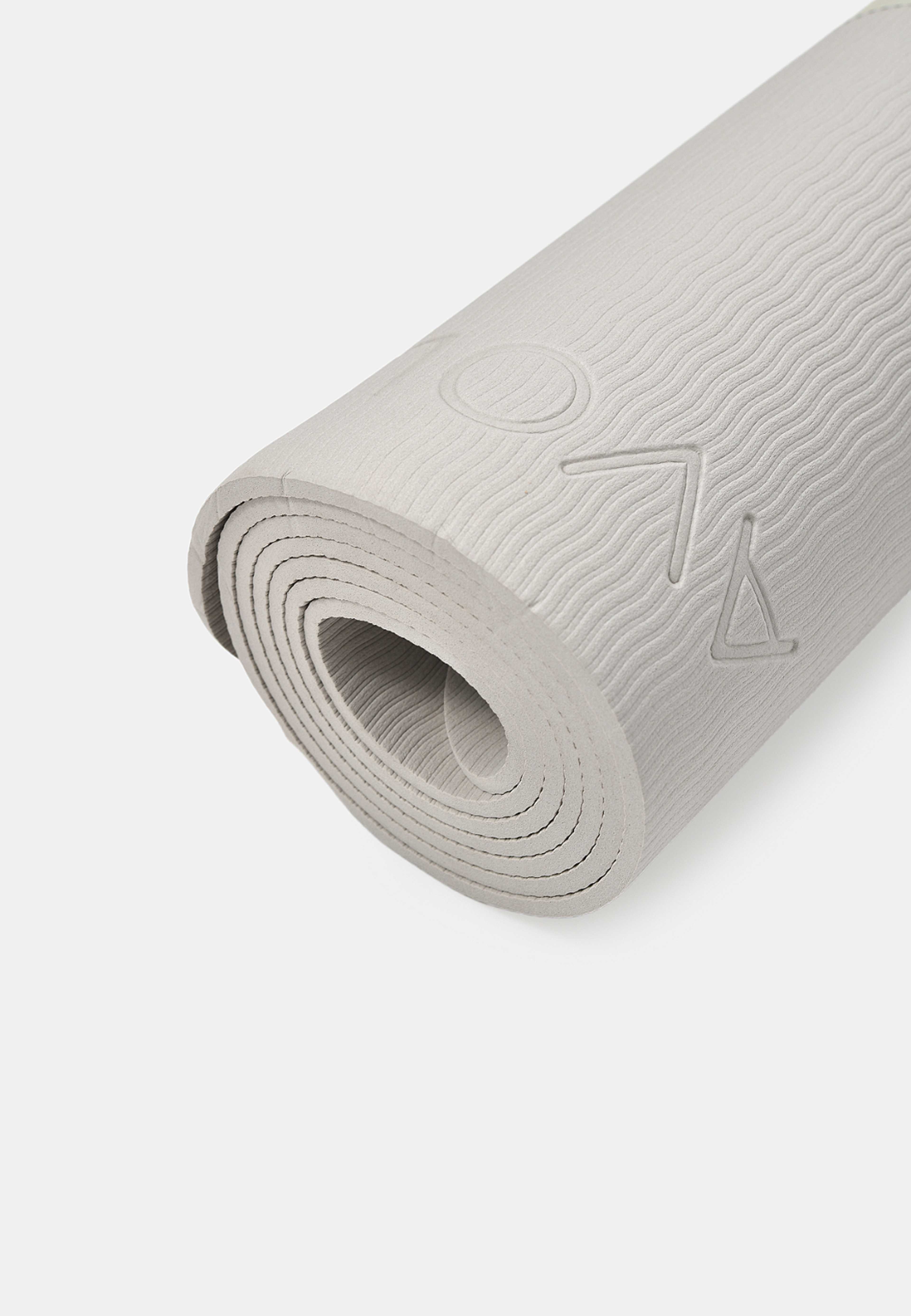 Yogamatta 5 mm, från AVOLA, i färgen Beige. Klicka för att öppna bilden i stort format