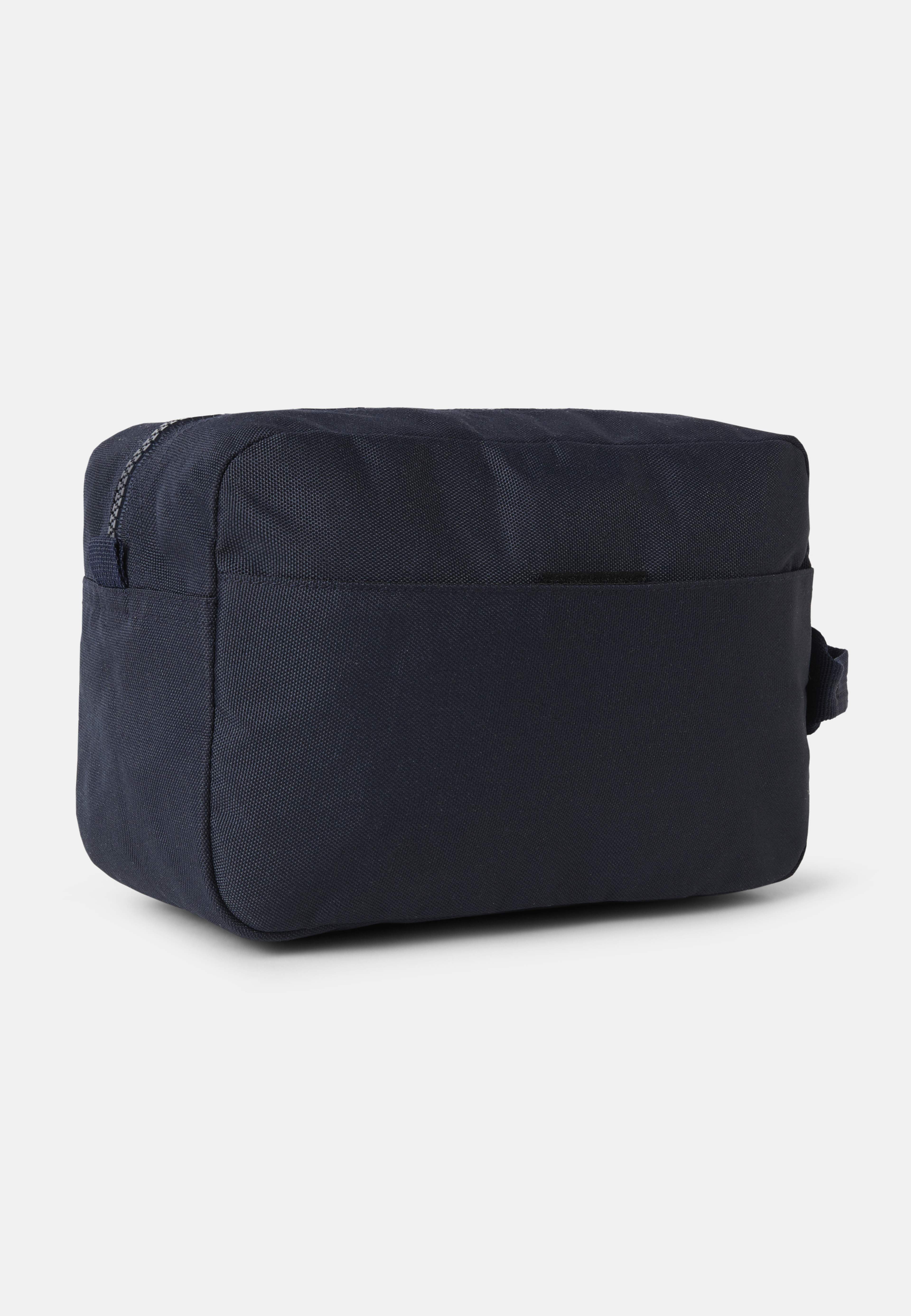 Borg Essential Washbag, från Björn Borg, i färgen Night Sky. Klicka för att öppna bilden i stort format