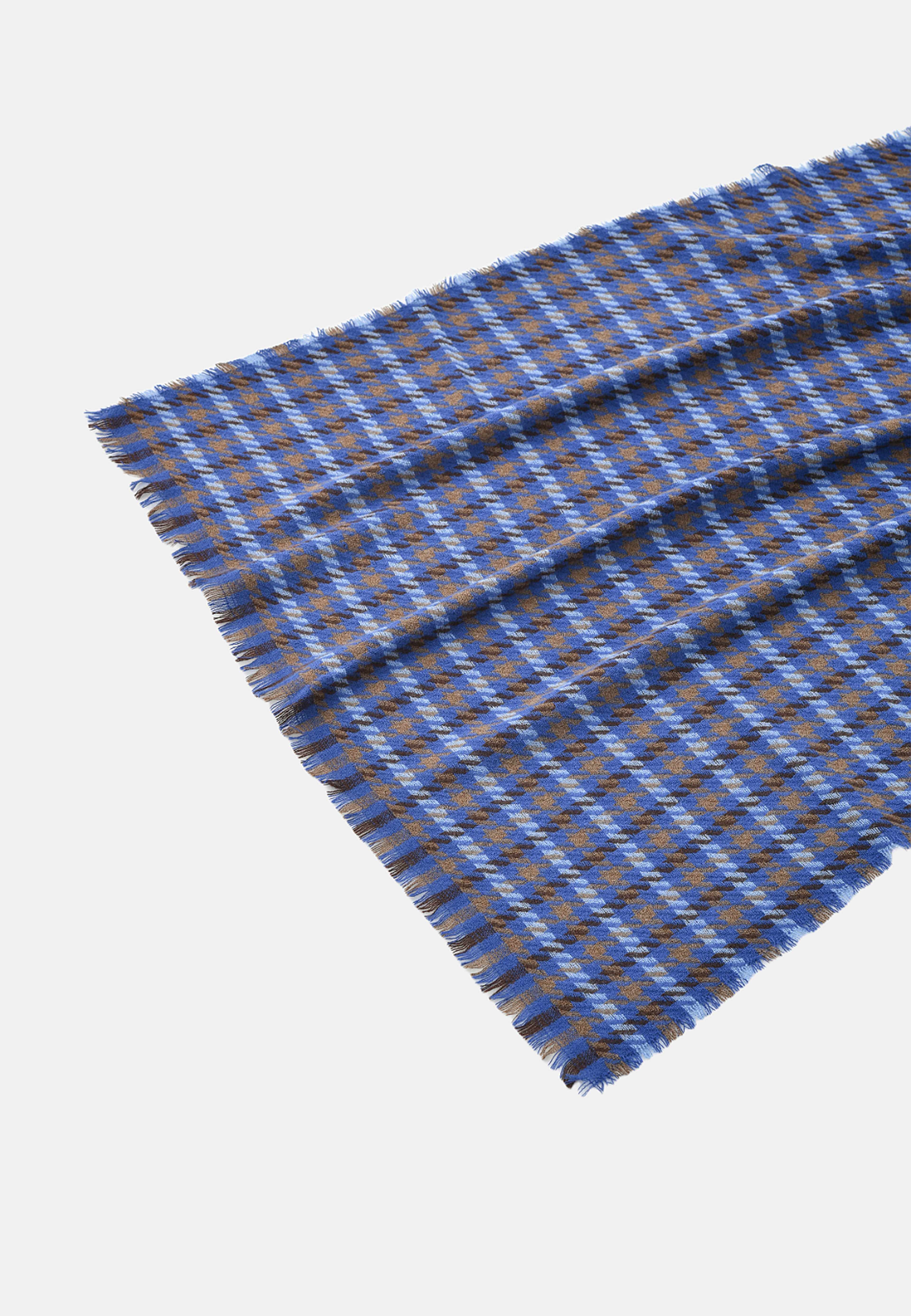 Halsduk VIOLA, från Å WOMAN, i färgen Blue Houndstooth. Klicka för att öppna bilden i stort format