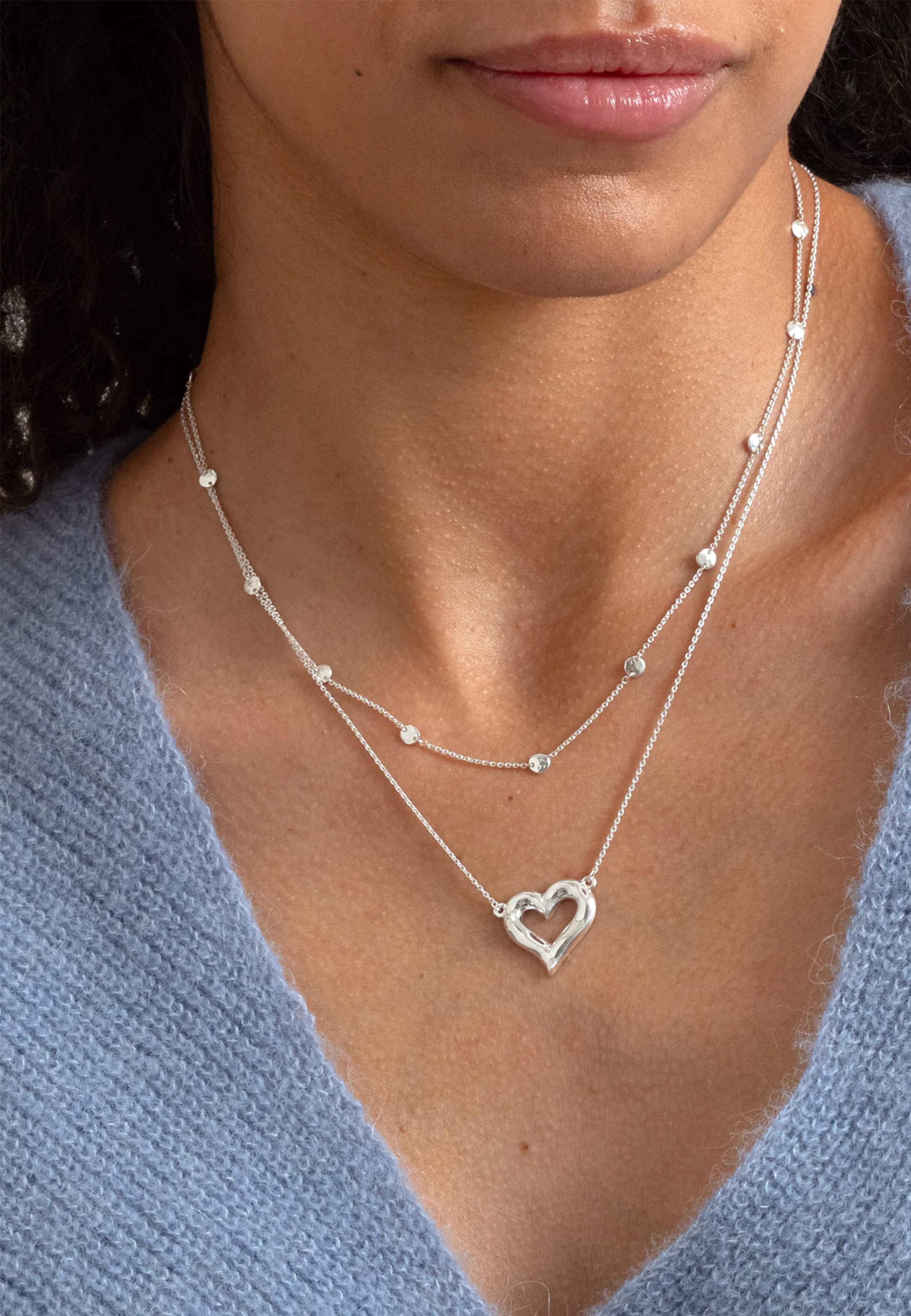 Puff Heart Necklace, från Syster P, i färgen Silver. Klicka för att öppna bilden i stort format