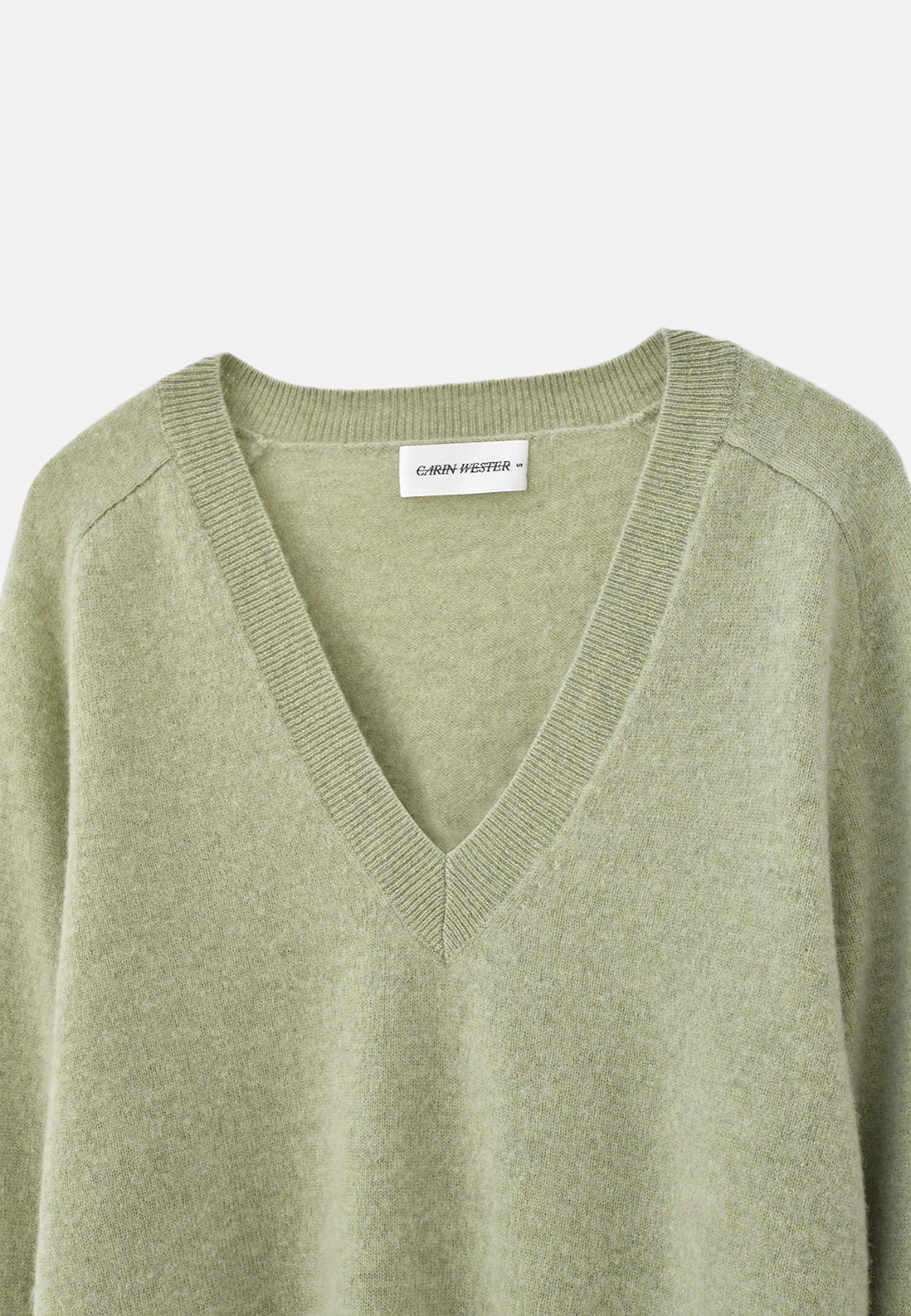 Jumper i ull EVALENA, från Carin Wester, i färgen Light Green. Klicka för att öppna bilden i stort format