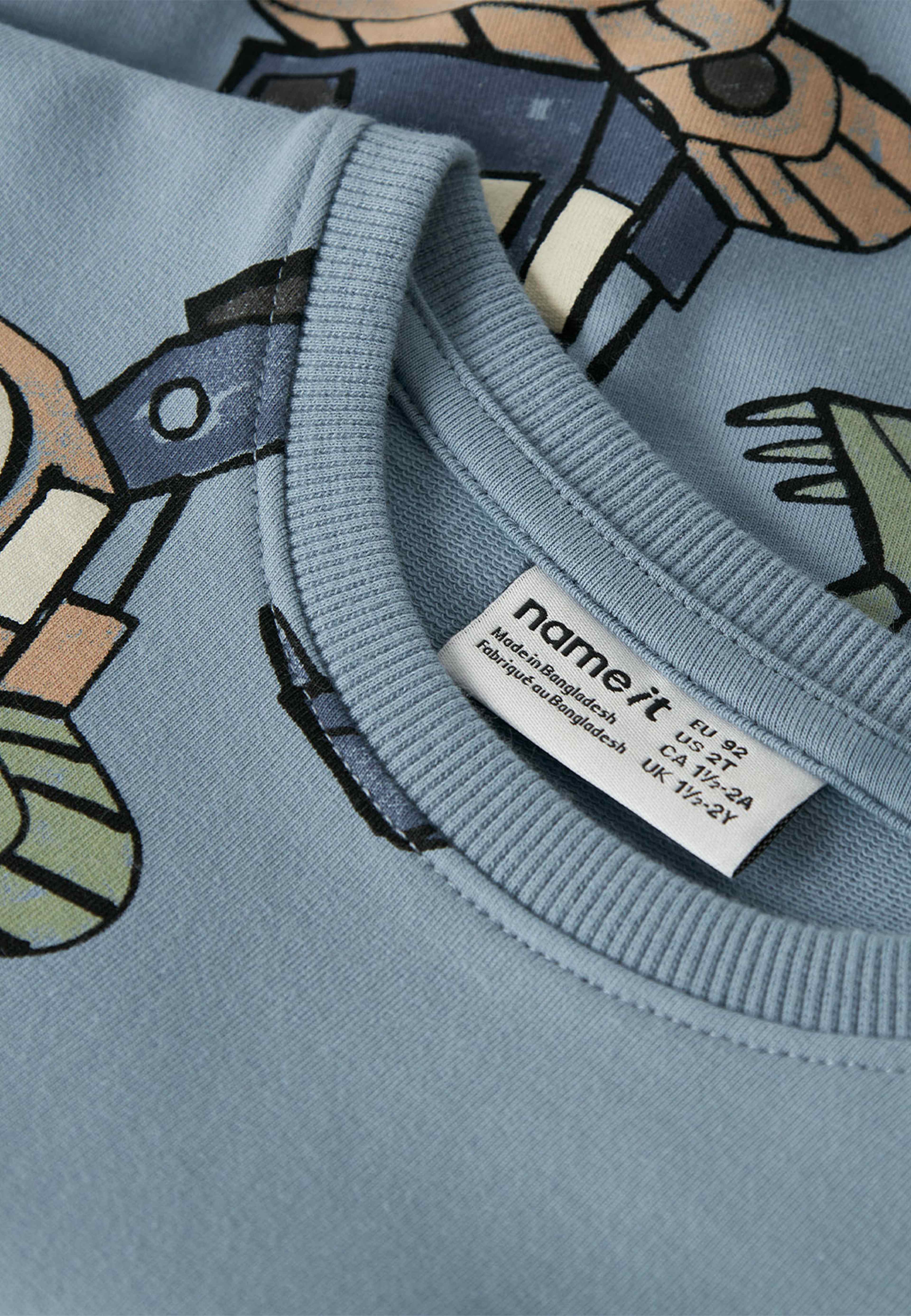 Kark Sweatshirt, från Name It, i färgen Ashley Blue. Klicka för att öppna bilden i stort format