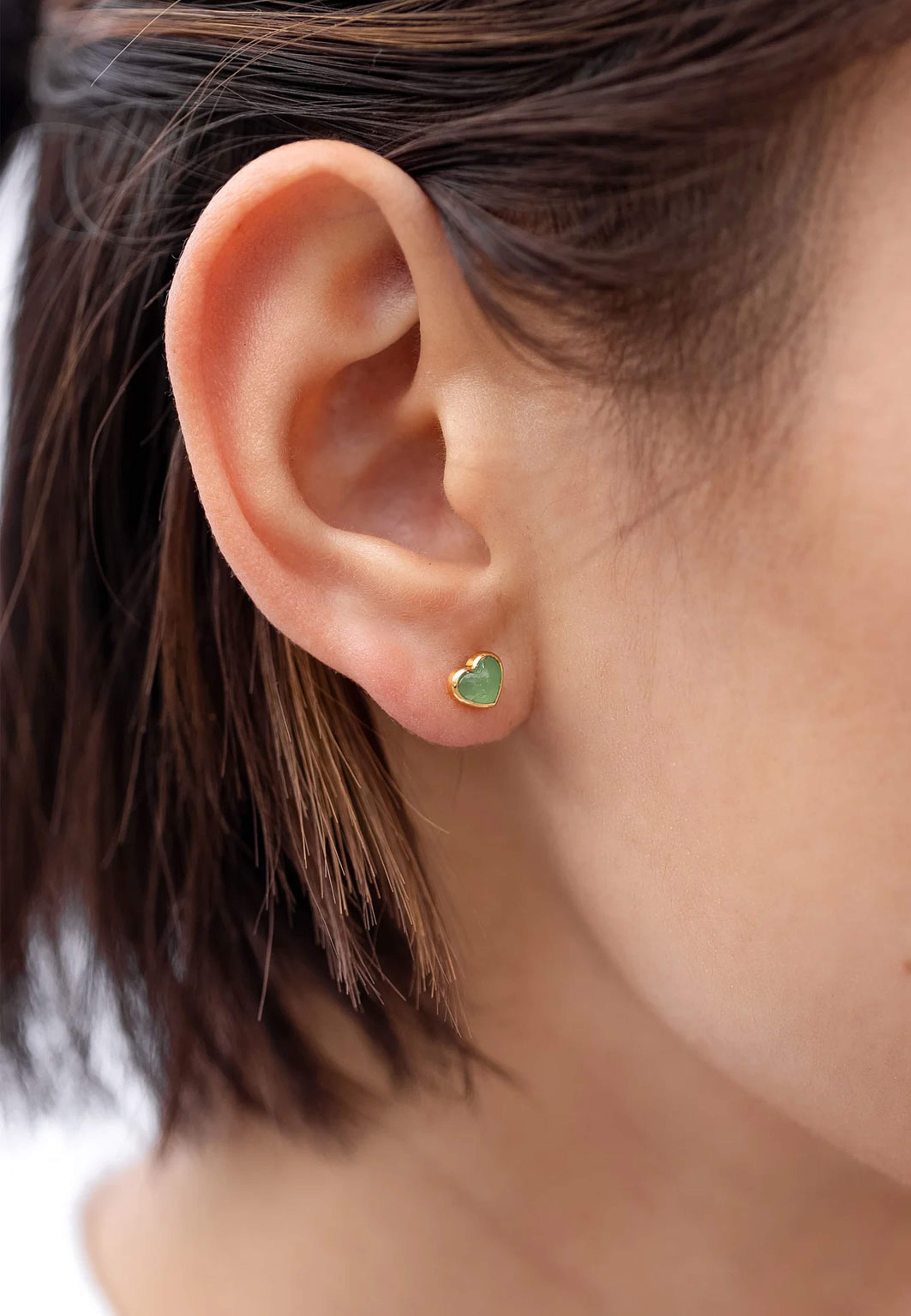 La La Love Stud Earrings, från Syster P, i färgen Green Jade Gold. Klicka för att öppna bilden i stort format