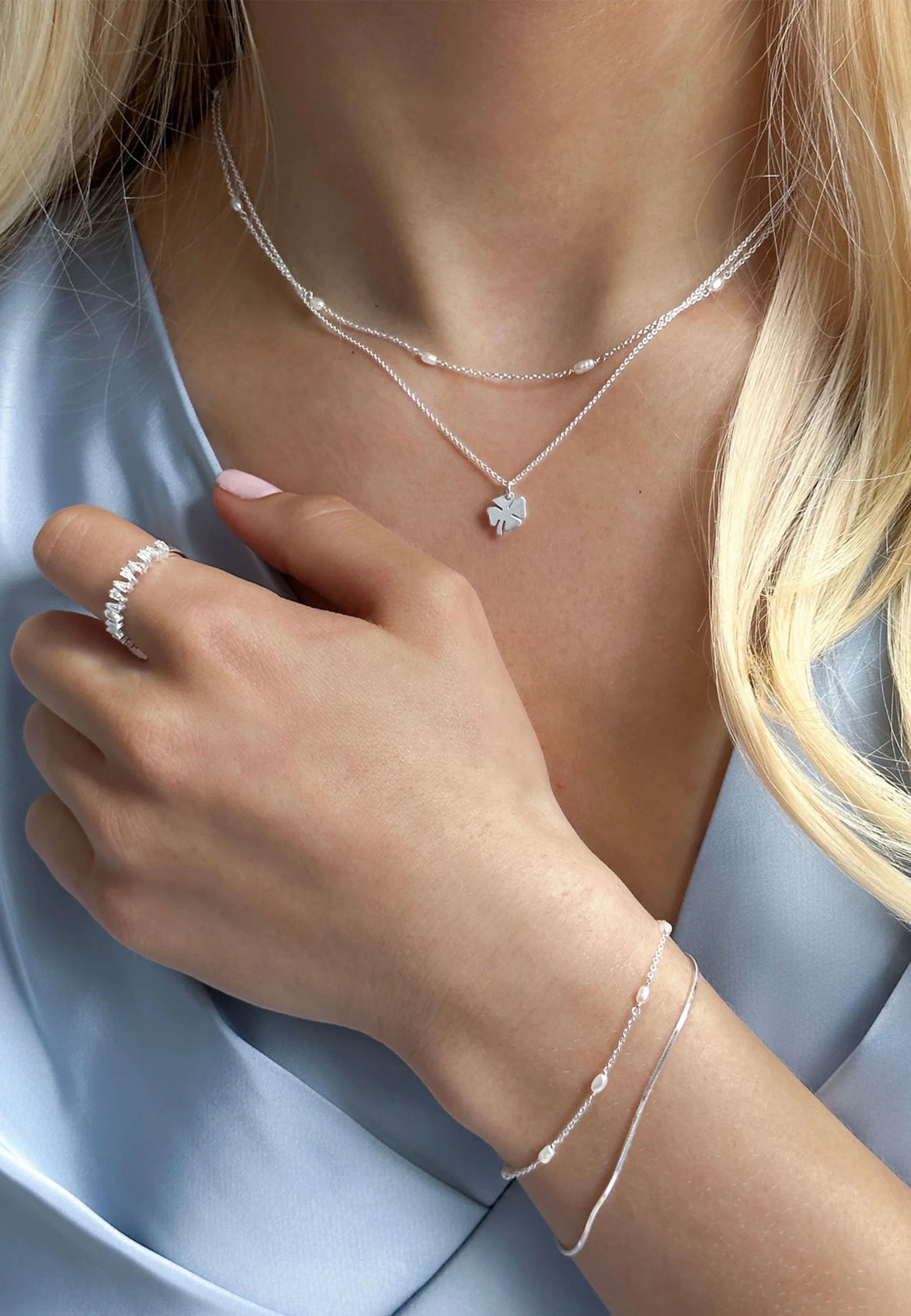 B Me Luck Necklace, från Syster P, i färgen Silver. Klicka för att öppna bilden i stort format