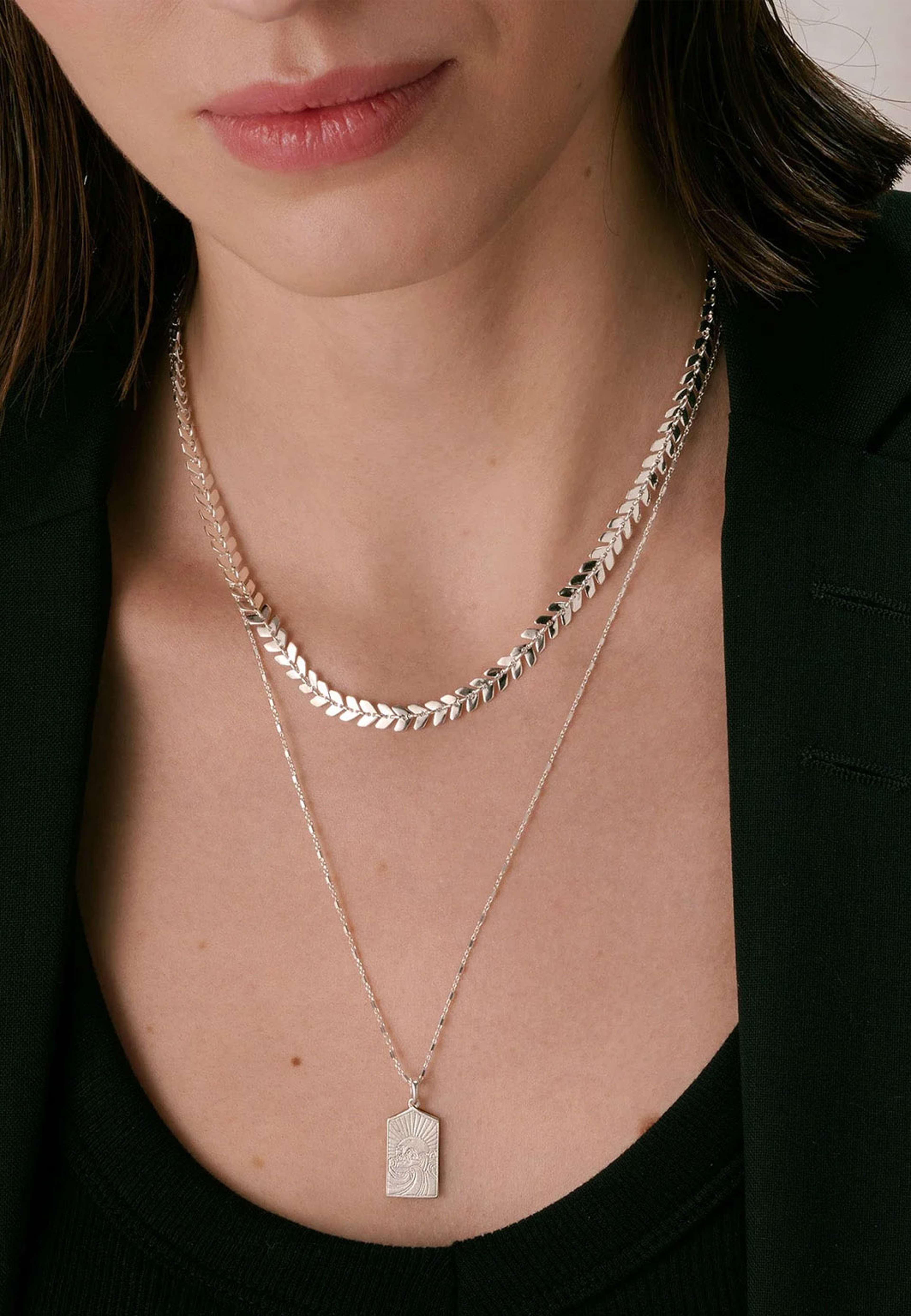 Layers Olivia Necklace, från Syster P, i färgen Silver. Klicka för att öppna bilden i stort format