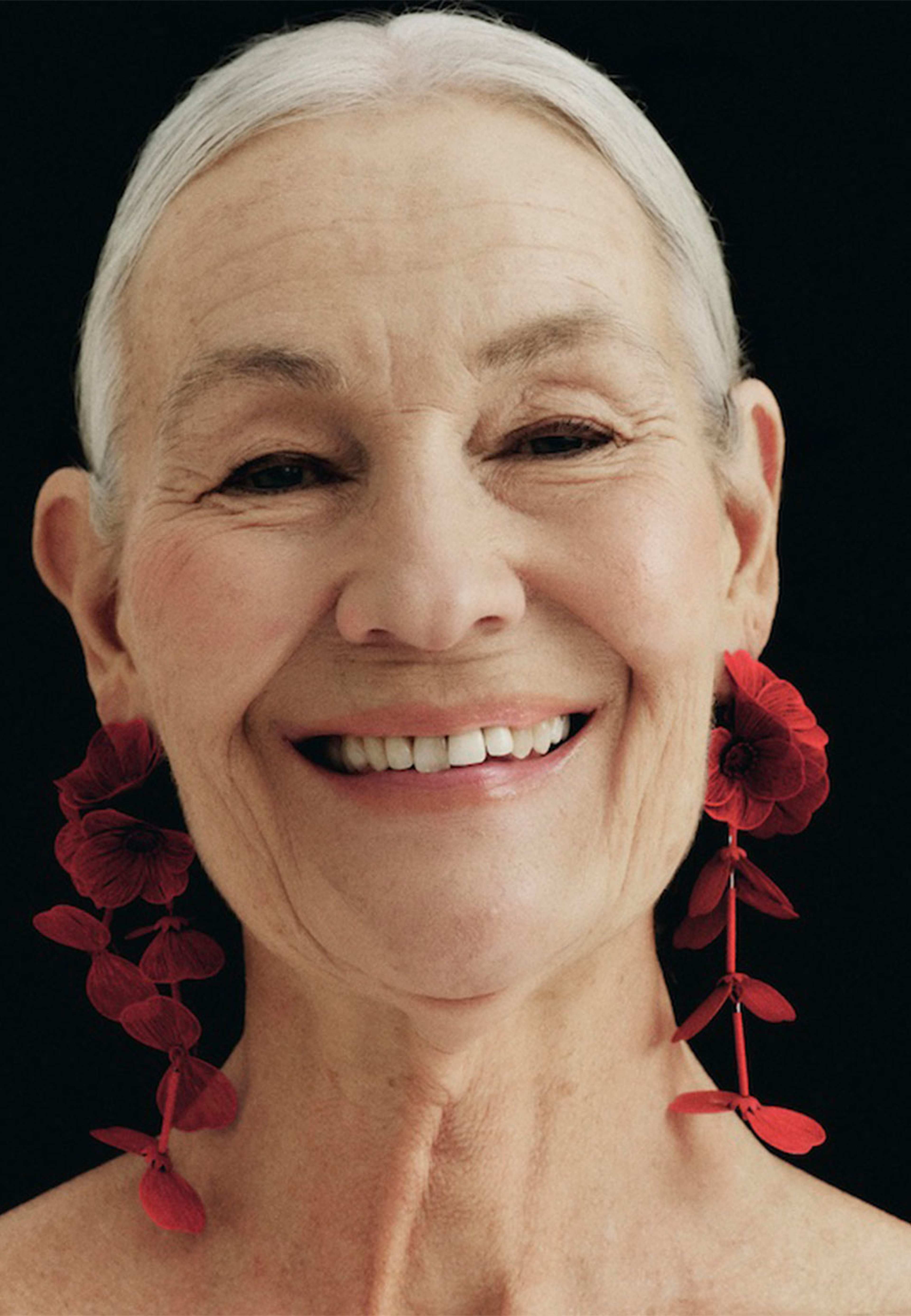 Jessica Earrings, från WOS, i färgen Red. Klicka för att öppna bilden i stort format